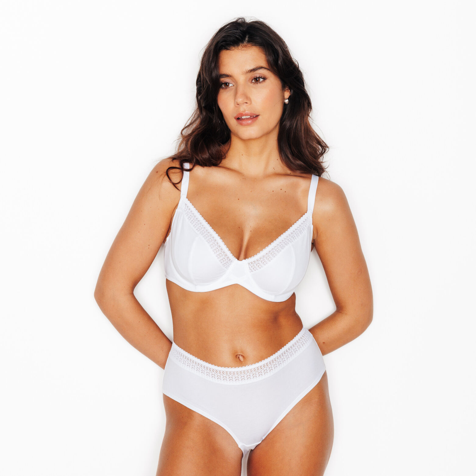 INFINITY SOUTIEN-GORGE EMBOITANT COTON BLANC