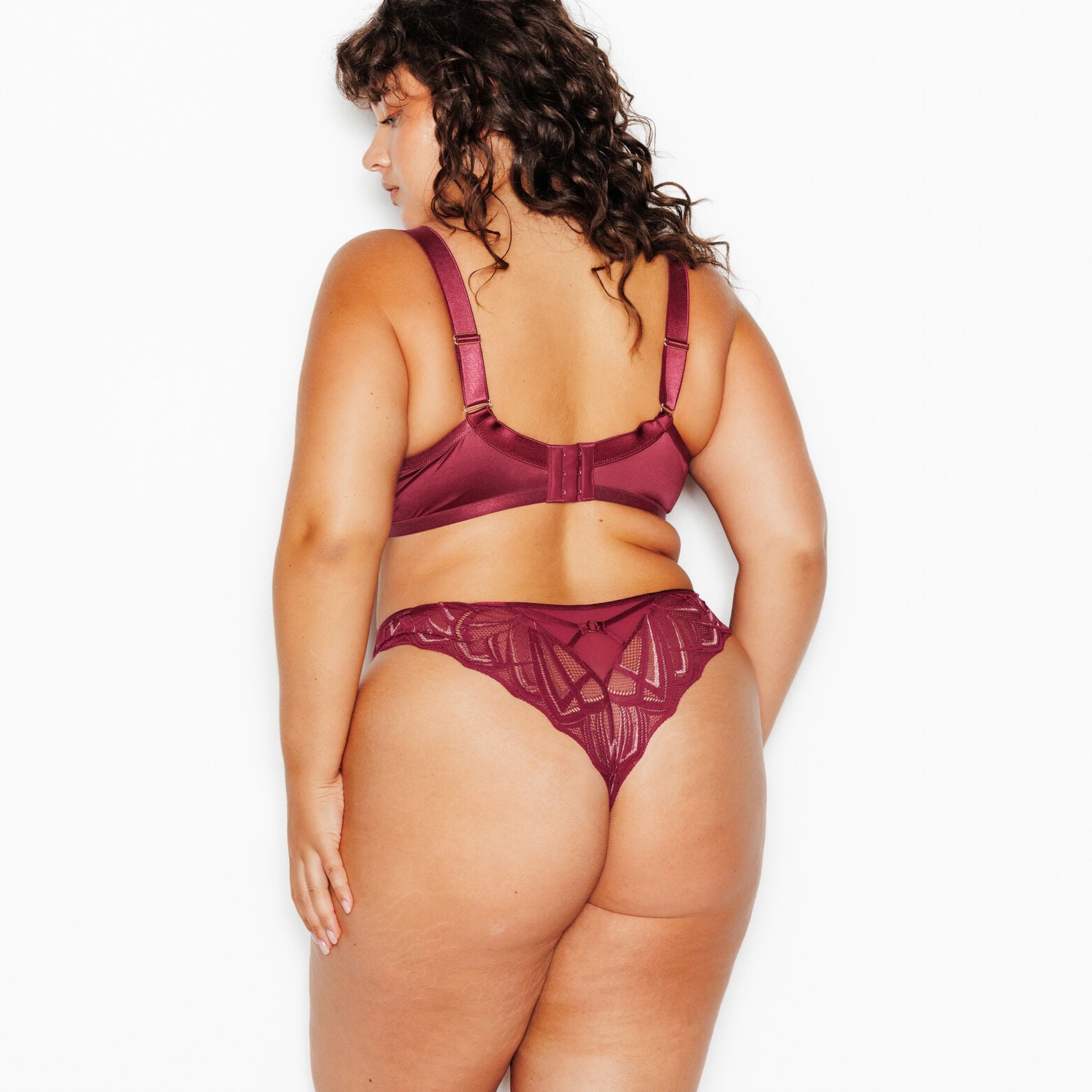 JAINA TANGA DENTELLE BORDEAUX