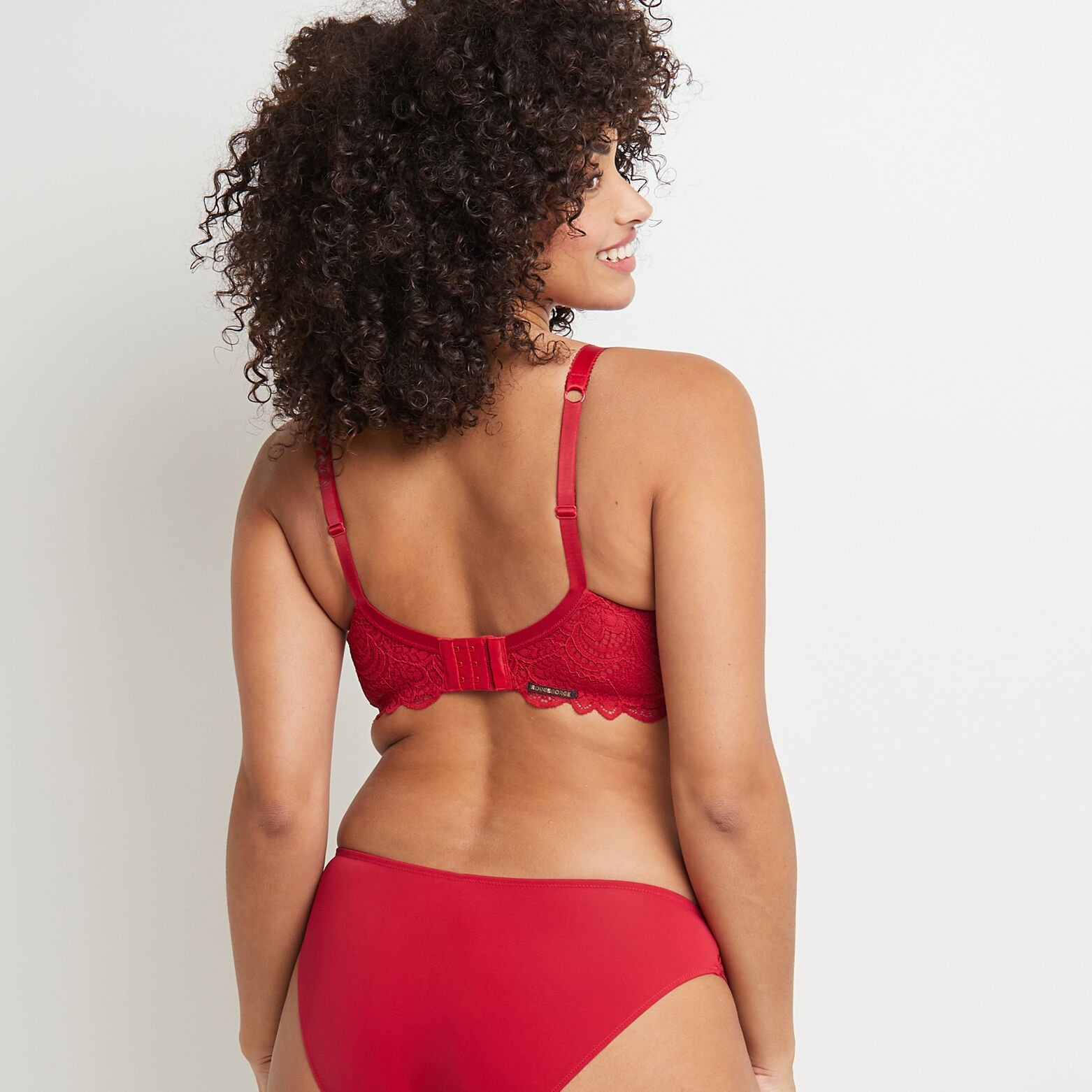 DENTELLE SOUTIEN-GORGE EMBOITANT DENTELLE ROUGE