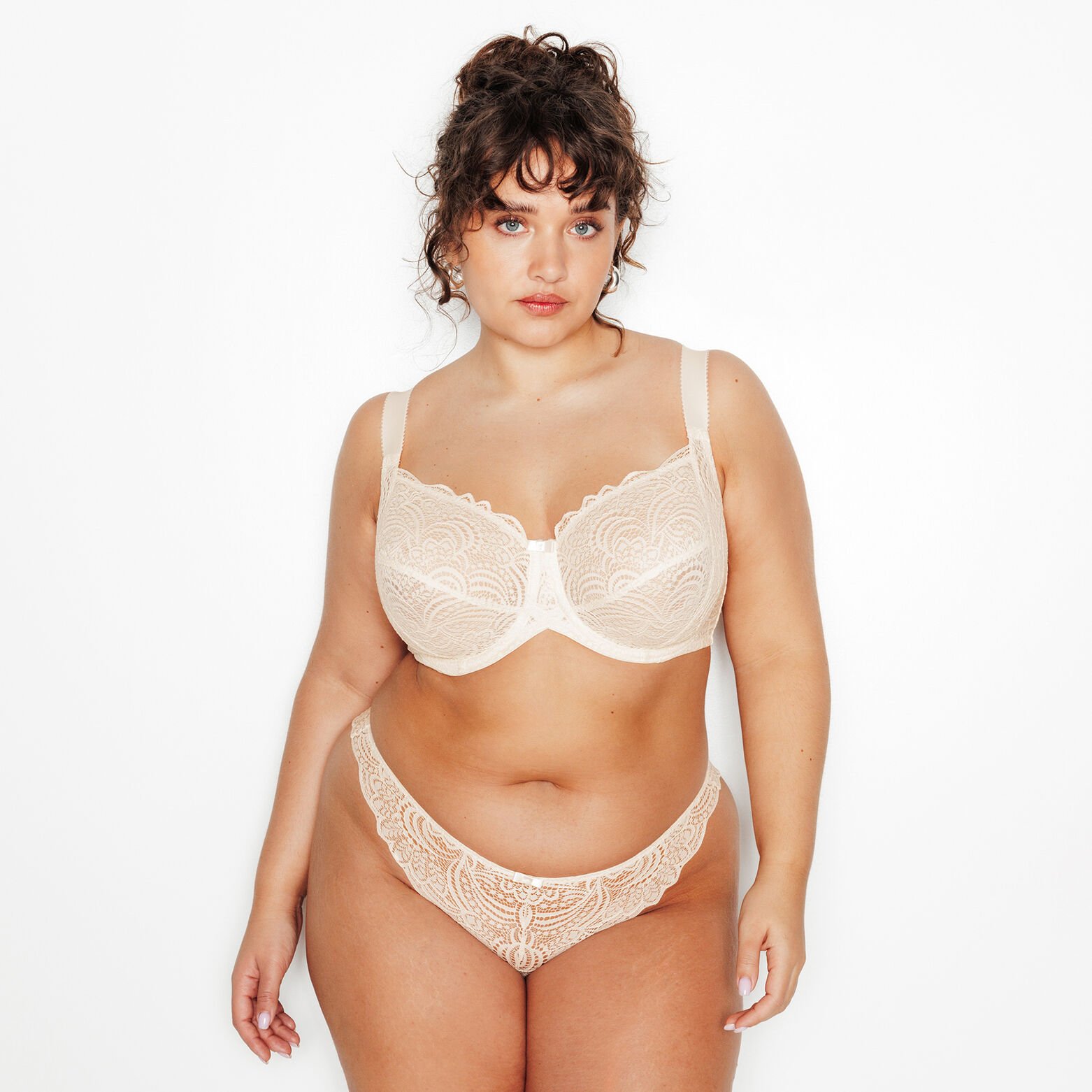 DENTELLE SOUTIEN-GORGE EMBOITANT DENTELLE ECRU