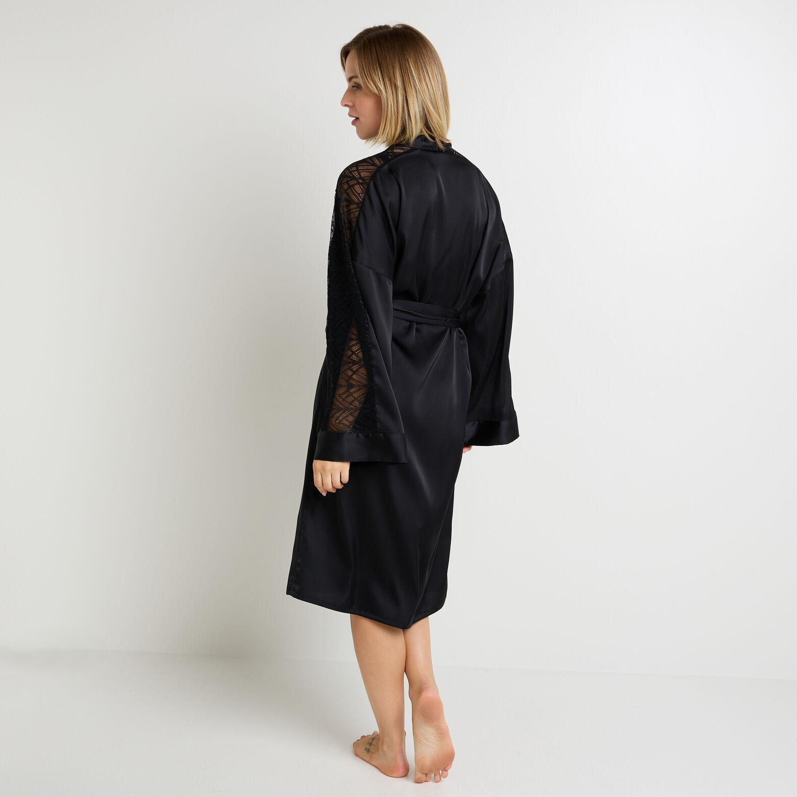 FEMME KIMONO NOIR
