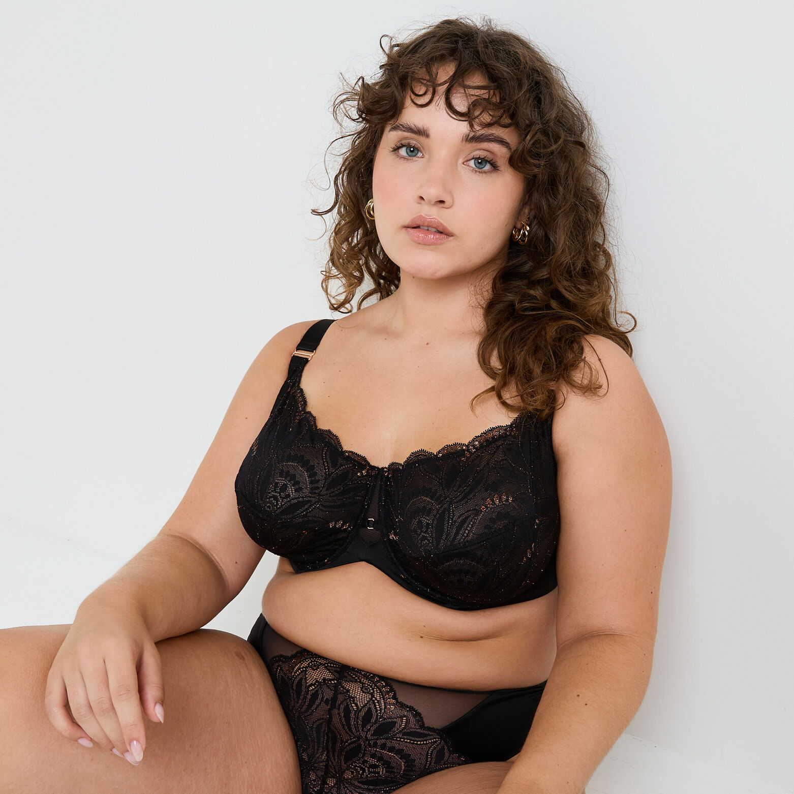 HESTER SOUTIEN-GORGE DENTELLE NOIR
