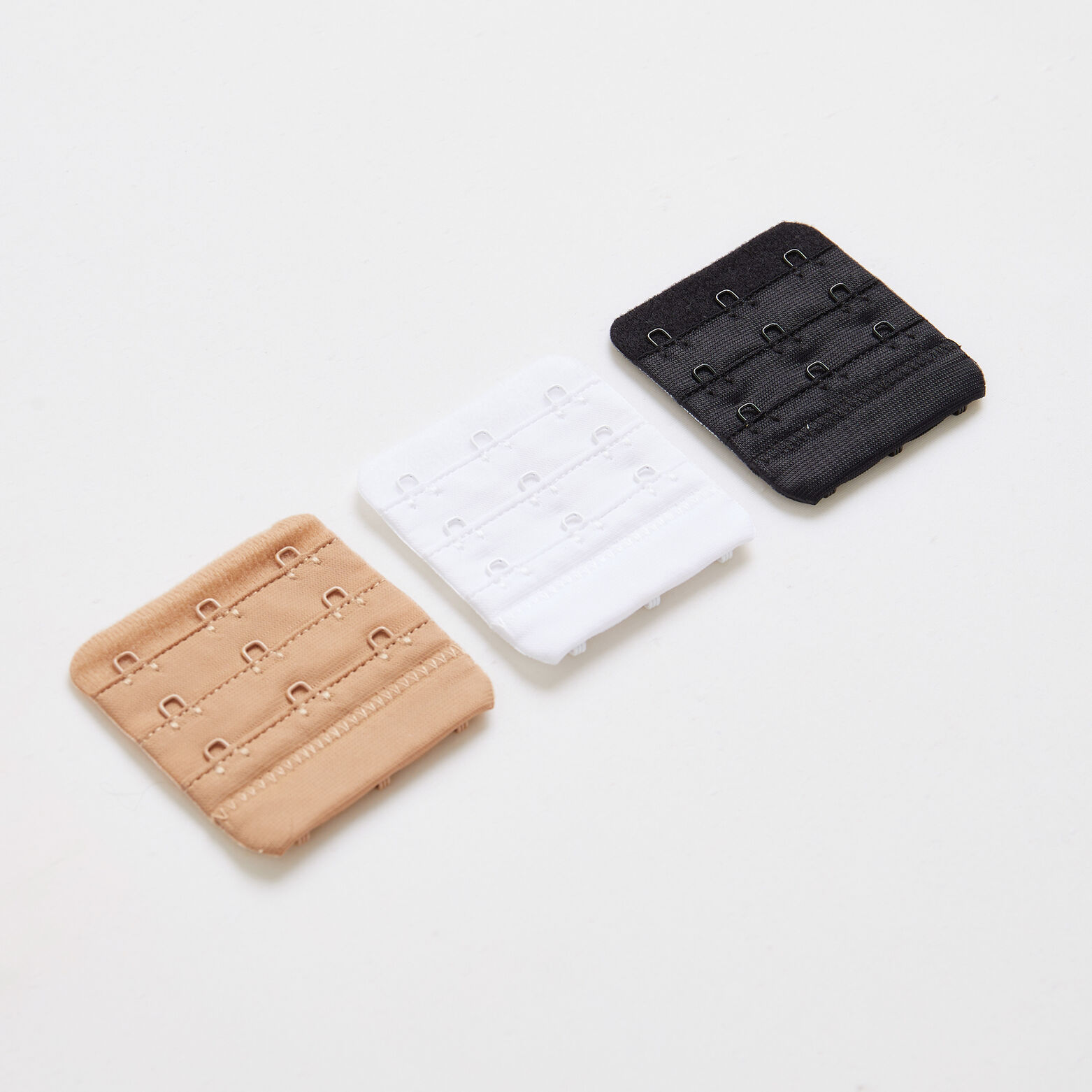 RALLONGE-DOS GRAND MODELE 6,3cm x 5,7cm BLANC/NOIR
