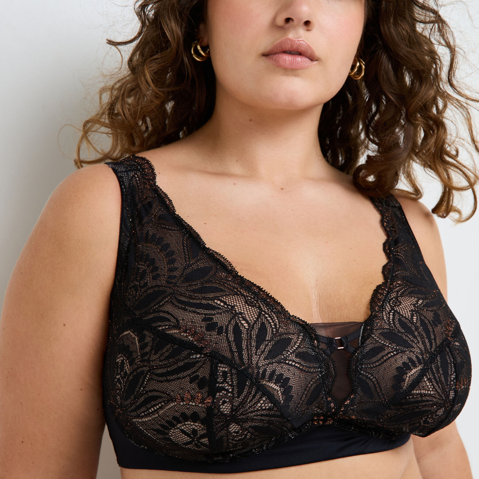 HESTER SOUTIEN-GORGE SANS ARMATURES NOIR
