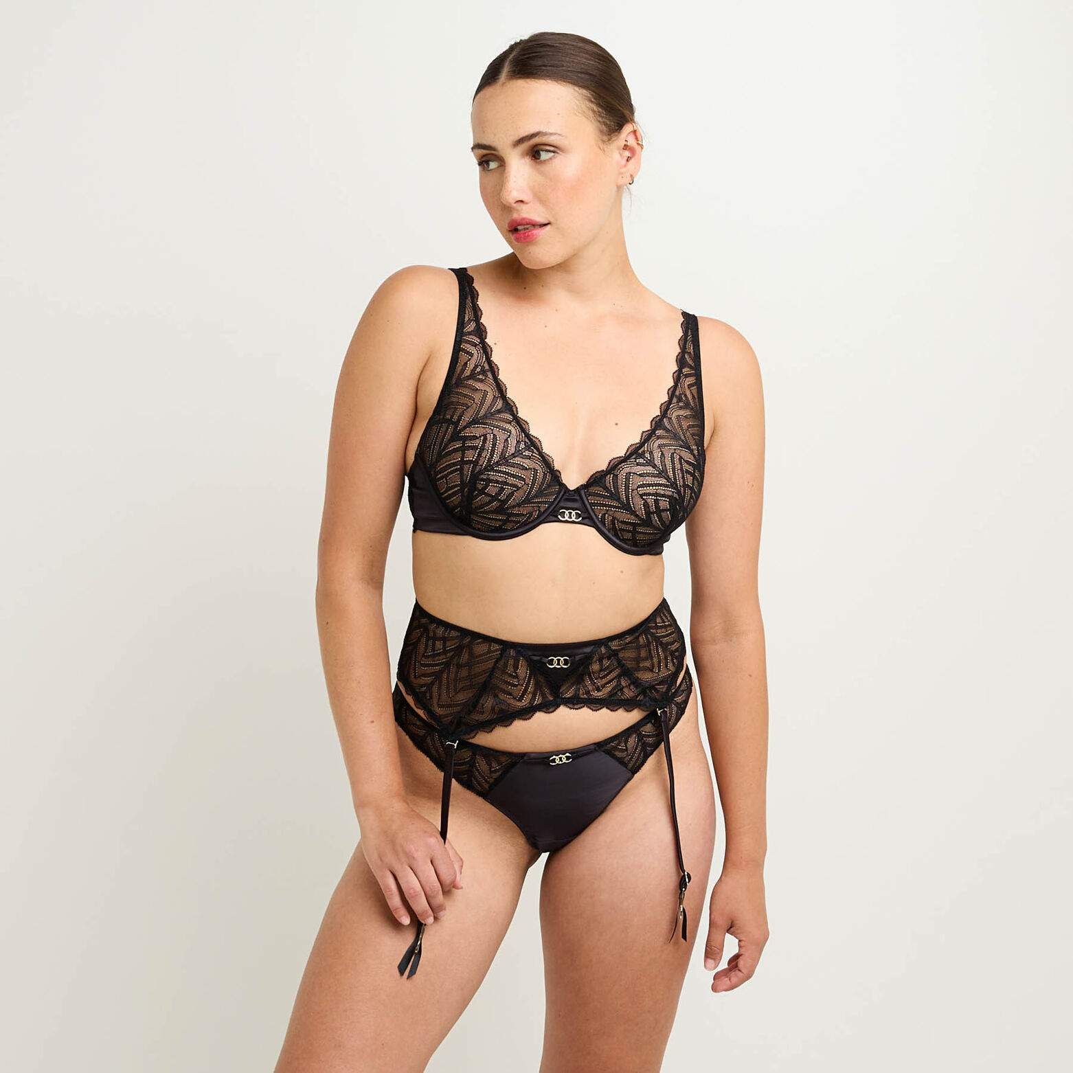 Ensemble FEMME noir foulard, porte-jarretelles & tanga