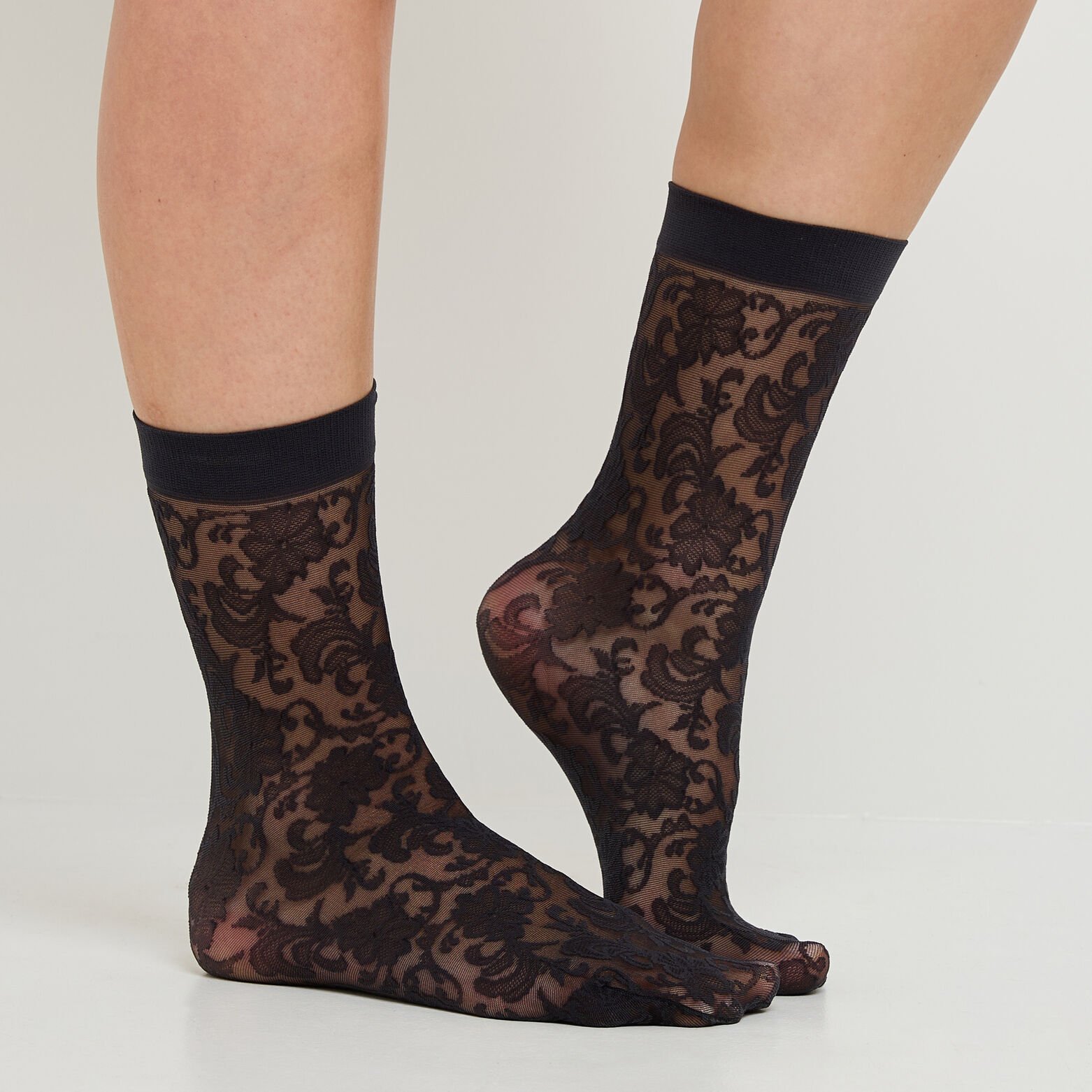 AMOUR PAIRE DE CHAUSSETTES DENTELLE NOIR