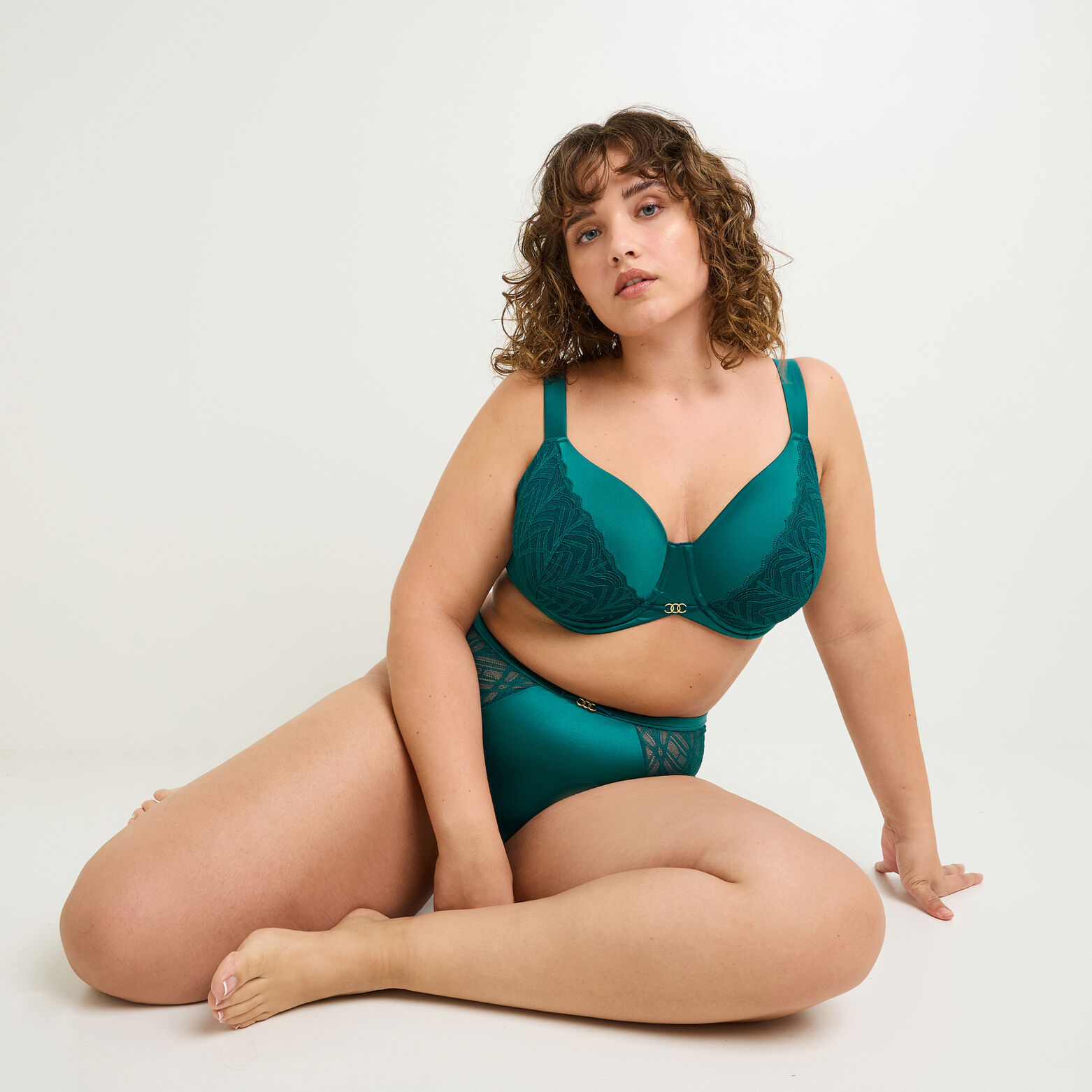 FEMME+ SOUTIEN-GORGE AMPLIFORME  CANARD