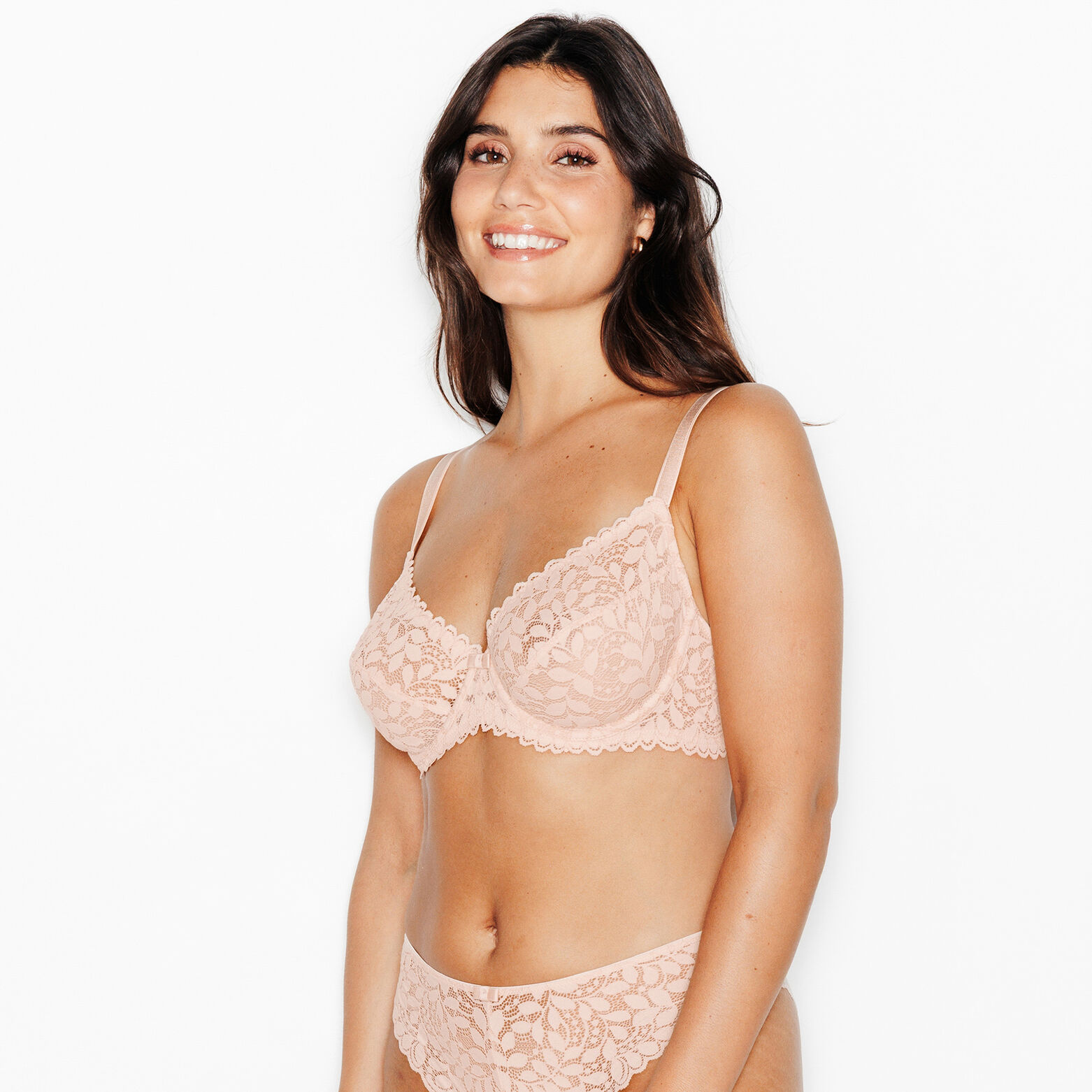 SUBLIME SOUTIEN-GORGE EMBOITANT DENTELLE POUDRE