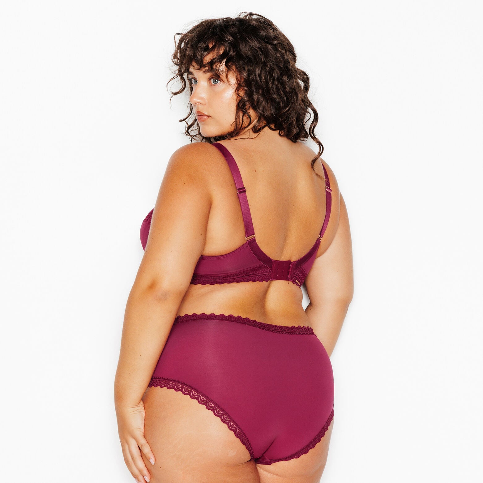 DOUCE SOUTIEN-GORGE GRANDE TAILLE BORDEAUX