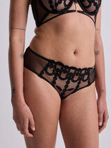 AGNES SHORTY NOIR