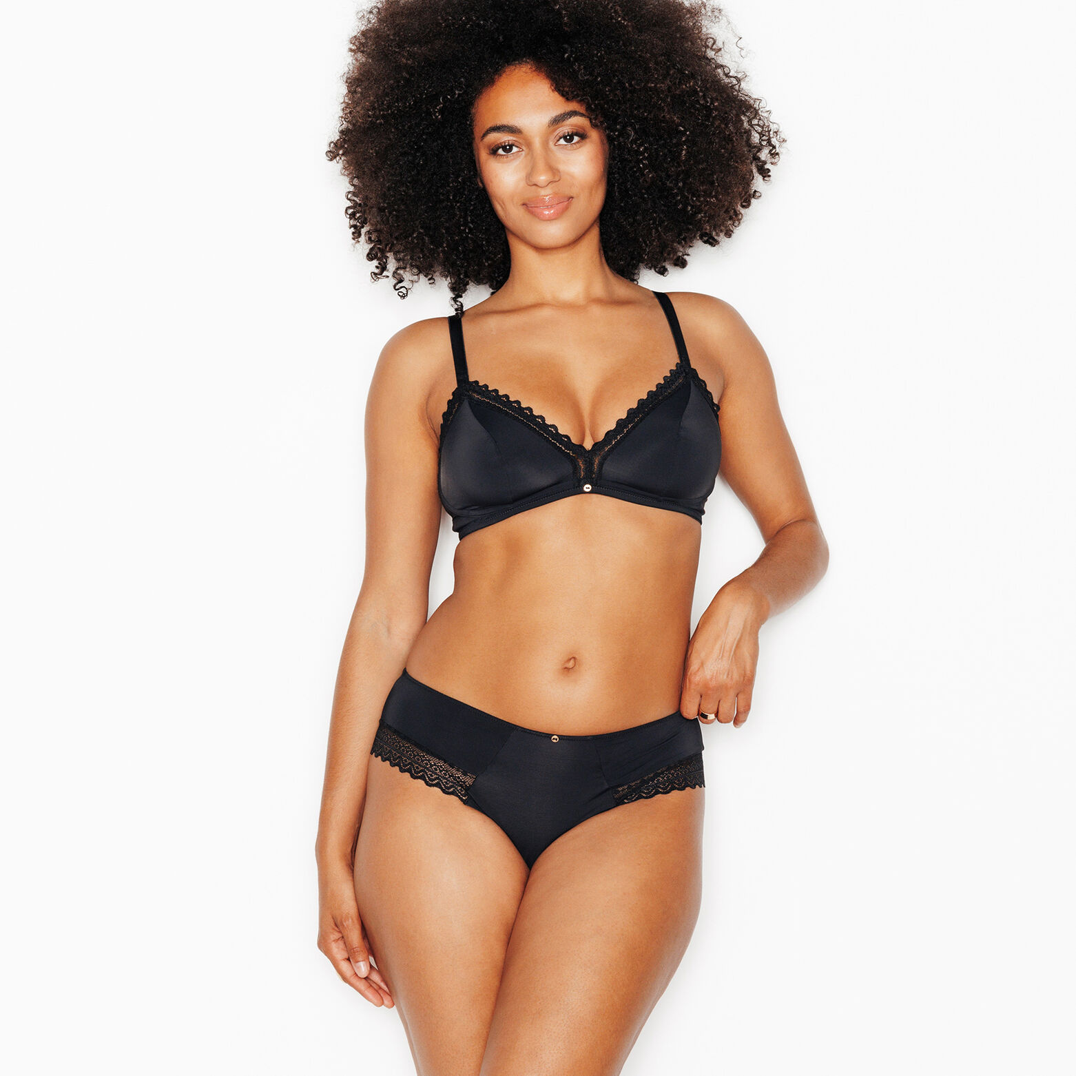 DOUCE SHORTY MICROFIBRE NOIR
