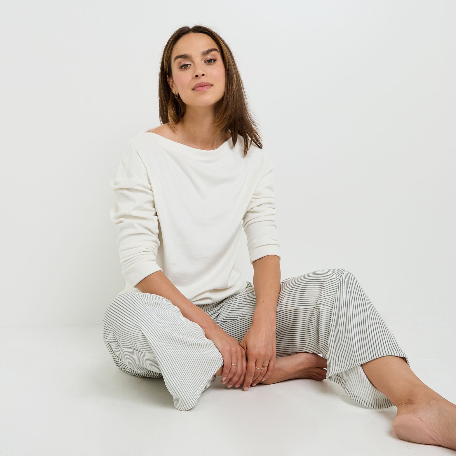 FLUFFY TEE-SHIRT MANCHES LONGUES ECRU