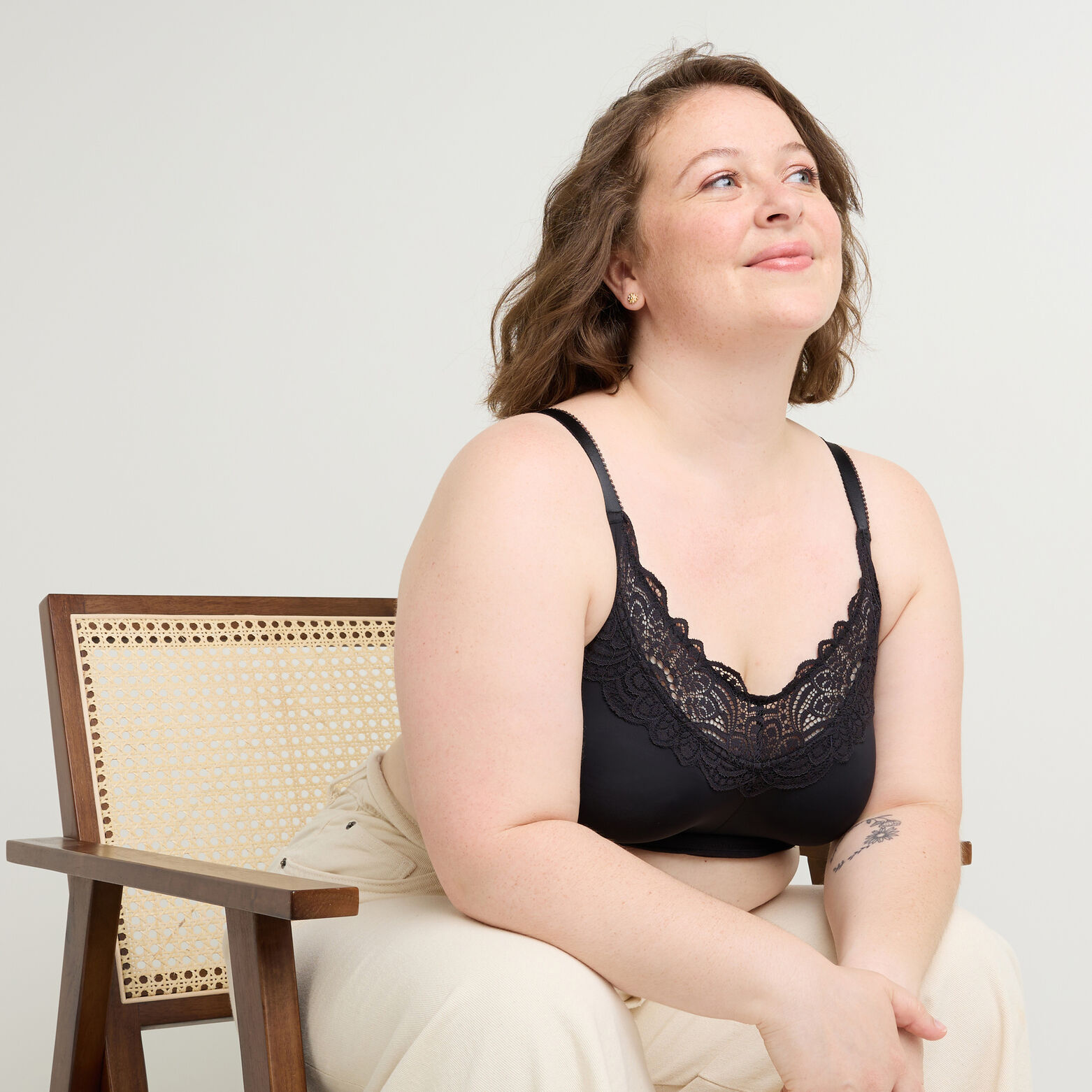 DENTELLE POST OP BRASSIERE NOIR