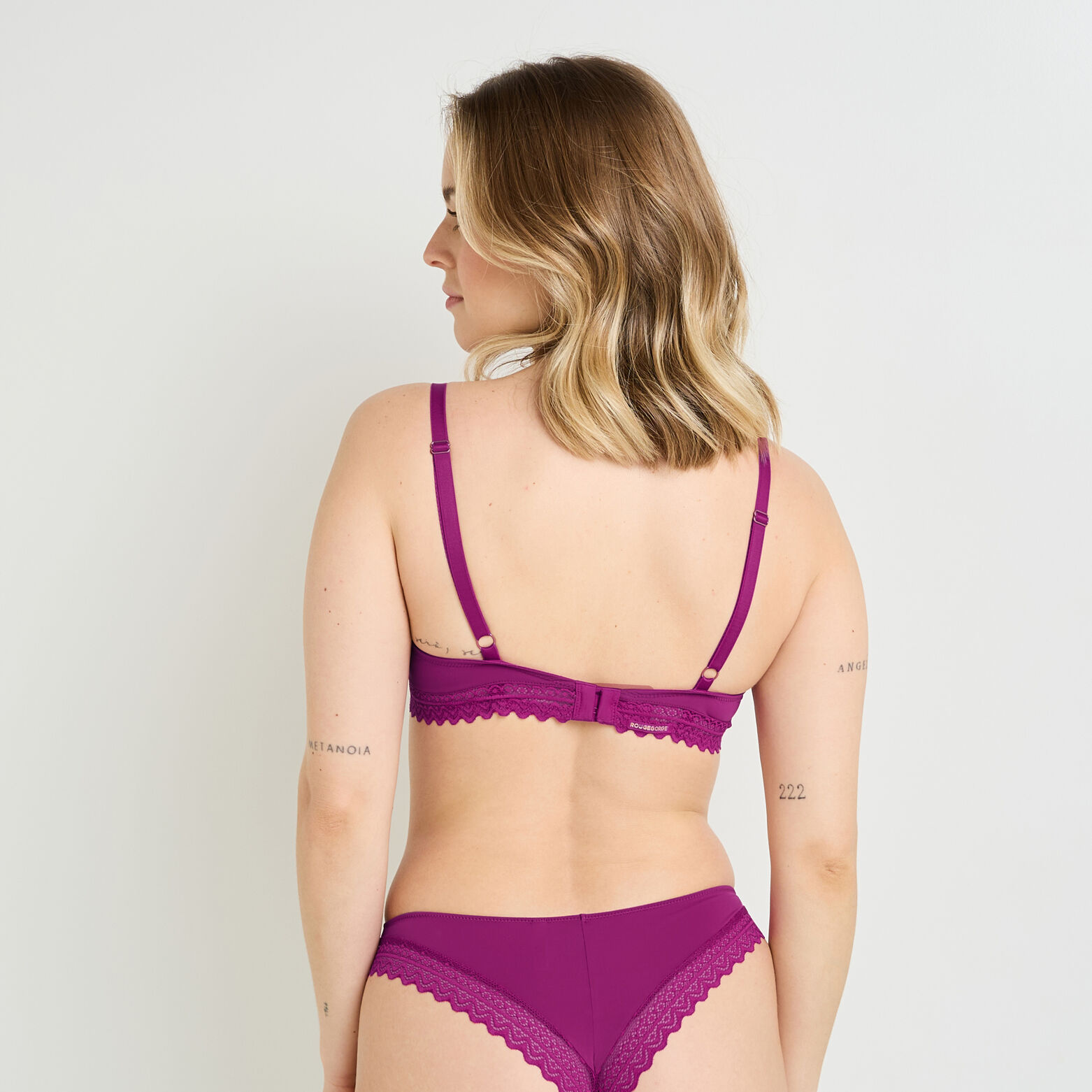 DOUCE SOUTIEN-GORGE AMPLIFORME MICROFIBRE VIOLET
