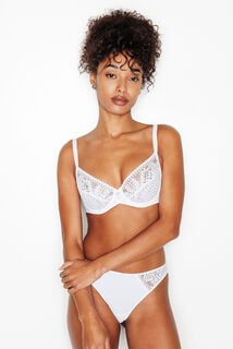 ISABELLE SOUTIEN-GORGE EMBOITANT BLANC
