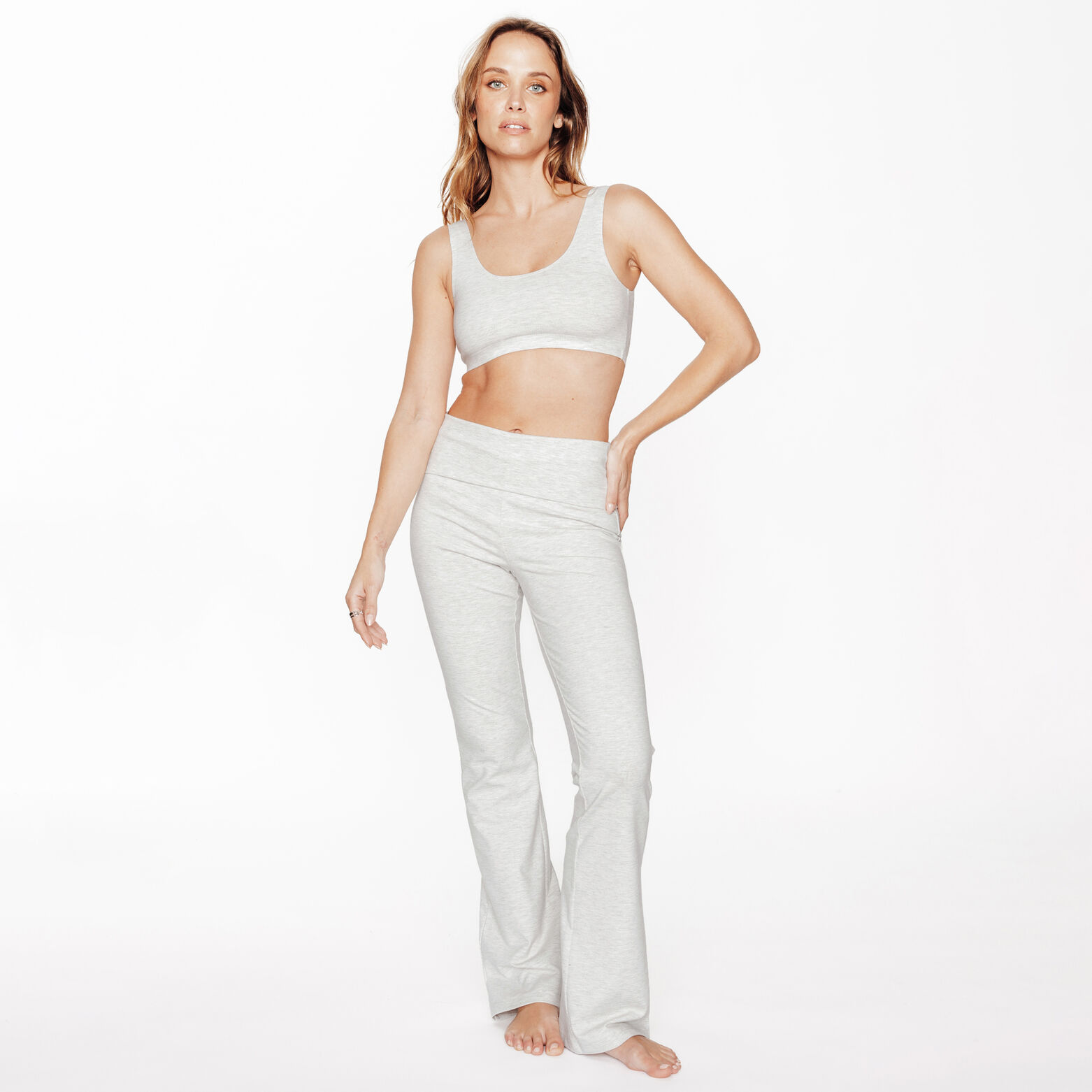 IRINA PANTALON FLARE GRIS CLAIR