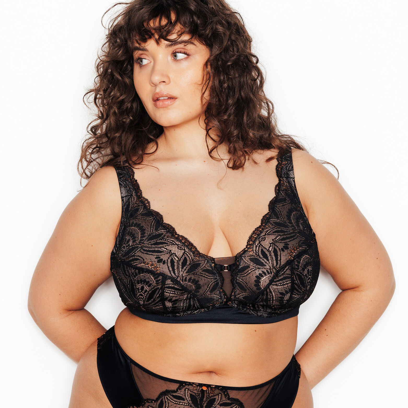 HESTER SOUTIEN-GORGE SANS ARMATURES NOIR