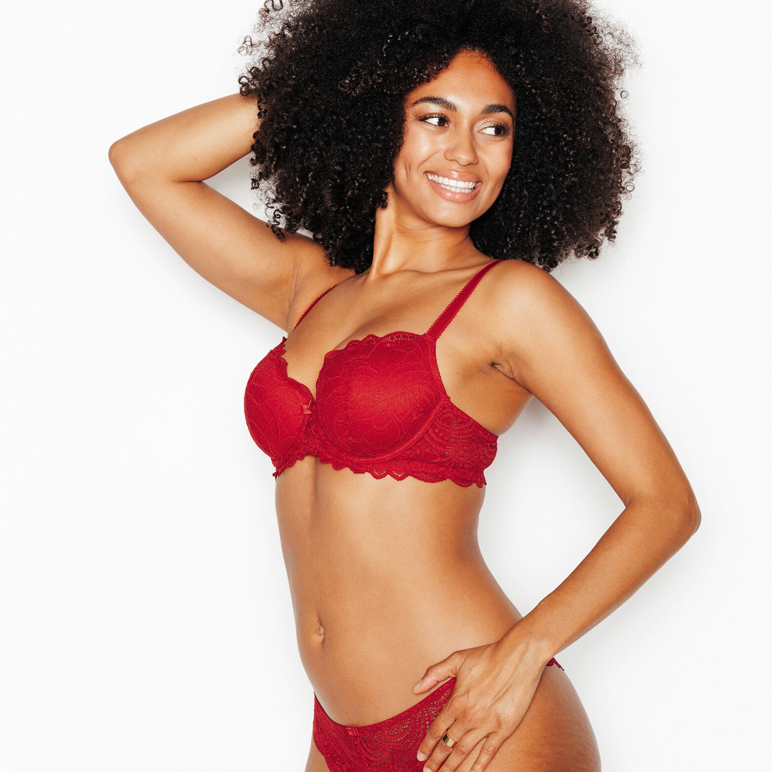 DENTELLE SOUTIEN-GORGE AMPLI DENTELLE ROUGE