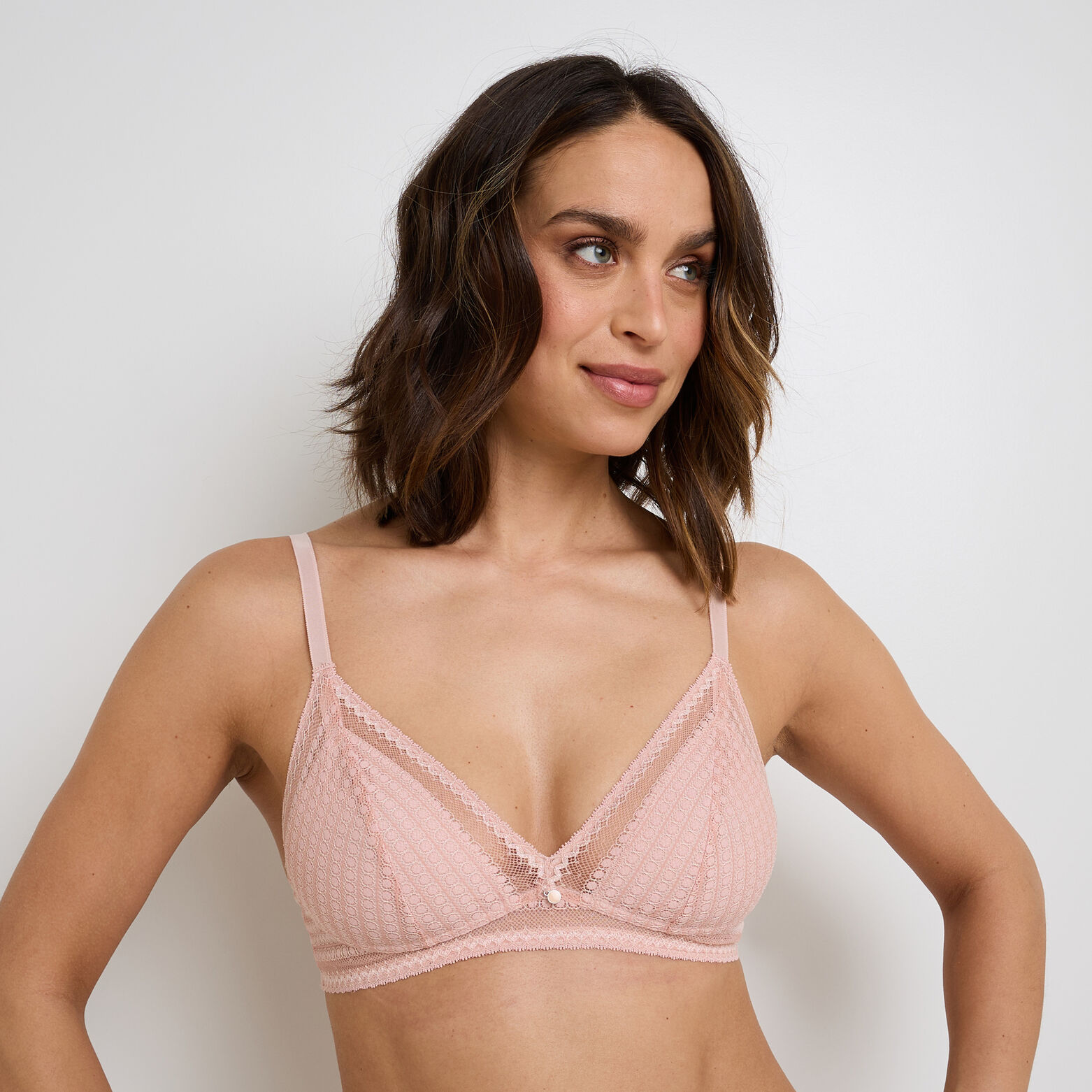 FLO SOUTIEN-GORGE SANS ARMATURES DENTELLE POUDRE