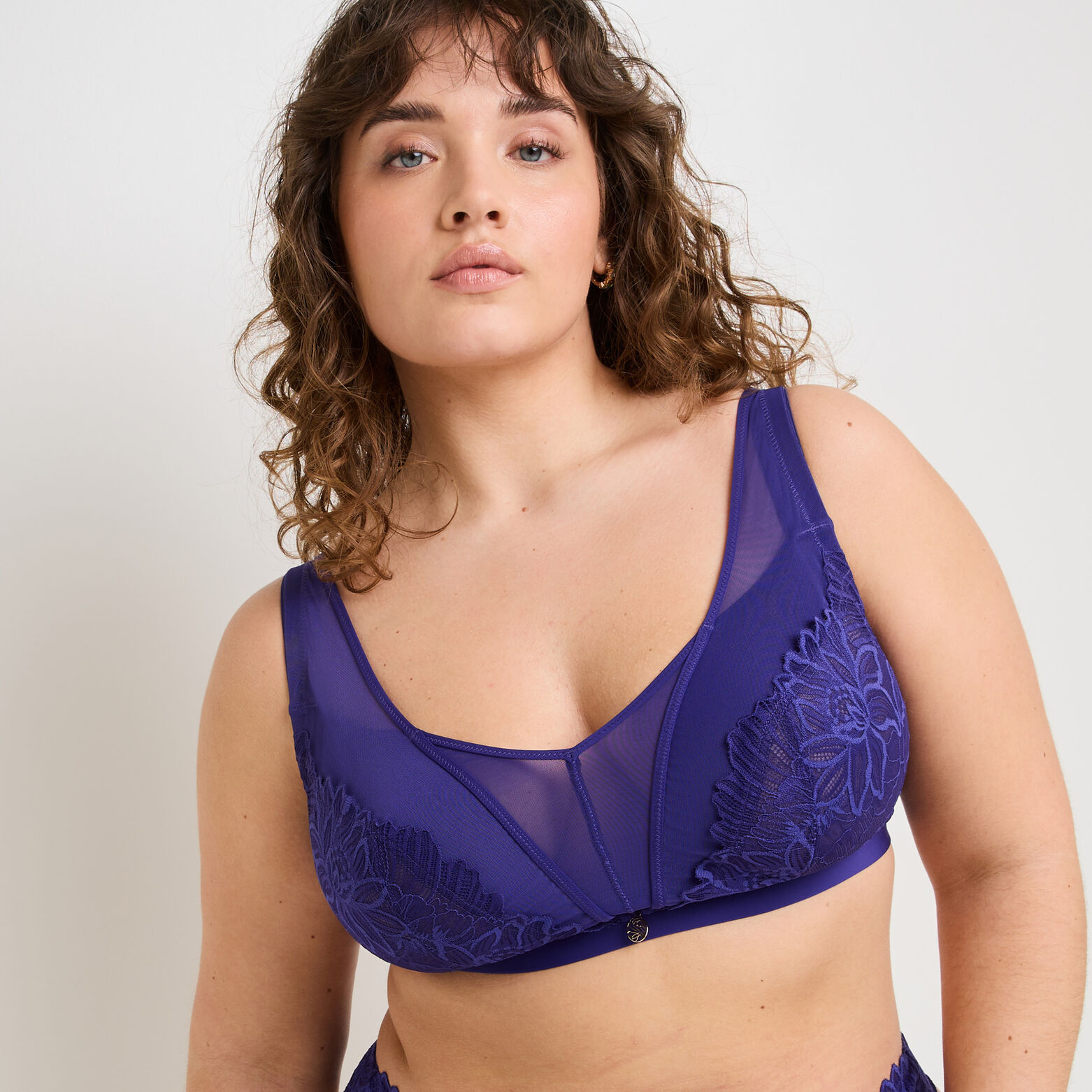 DONA+ SOUTIEN-GORGE SANS ARMATURES DENTELLE VIOLET