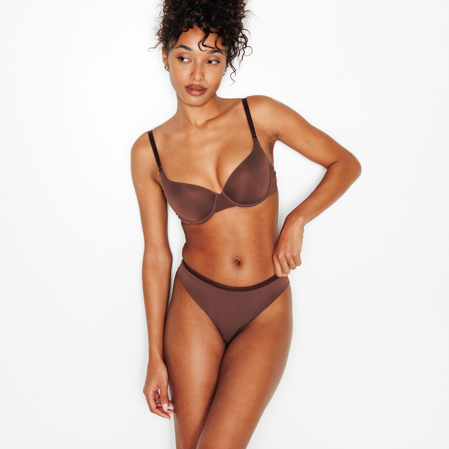 PERFECT TANGA MICROFIBRE MARRON