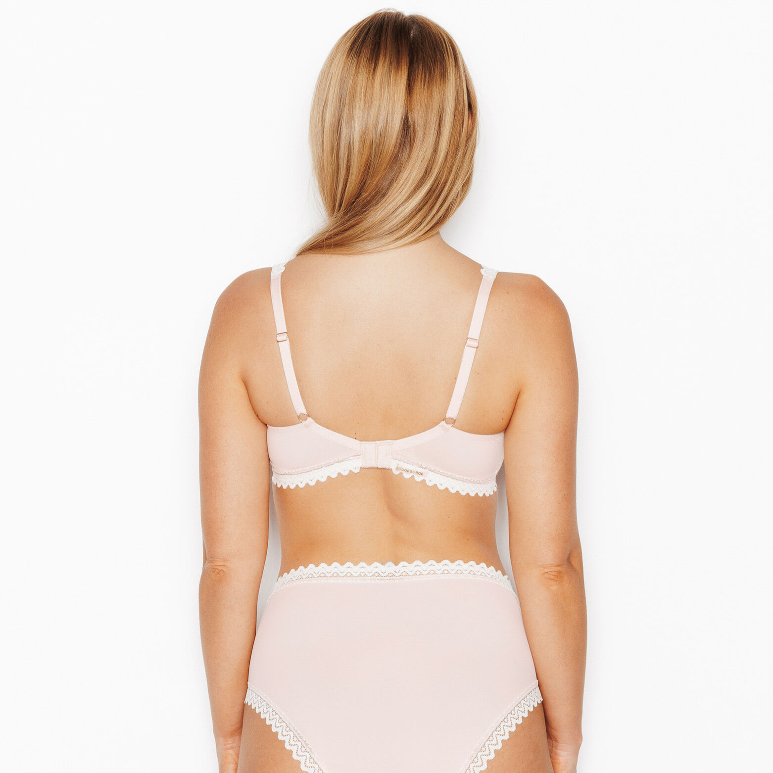 DOUCE SOUTIEN-GORGE SANS ARMATURES POUDRE