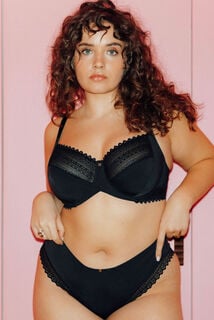 DOUCE SHORTY MICROFIBRE NOIR