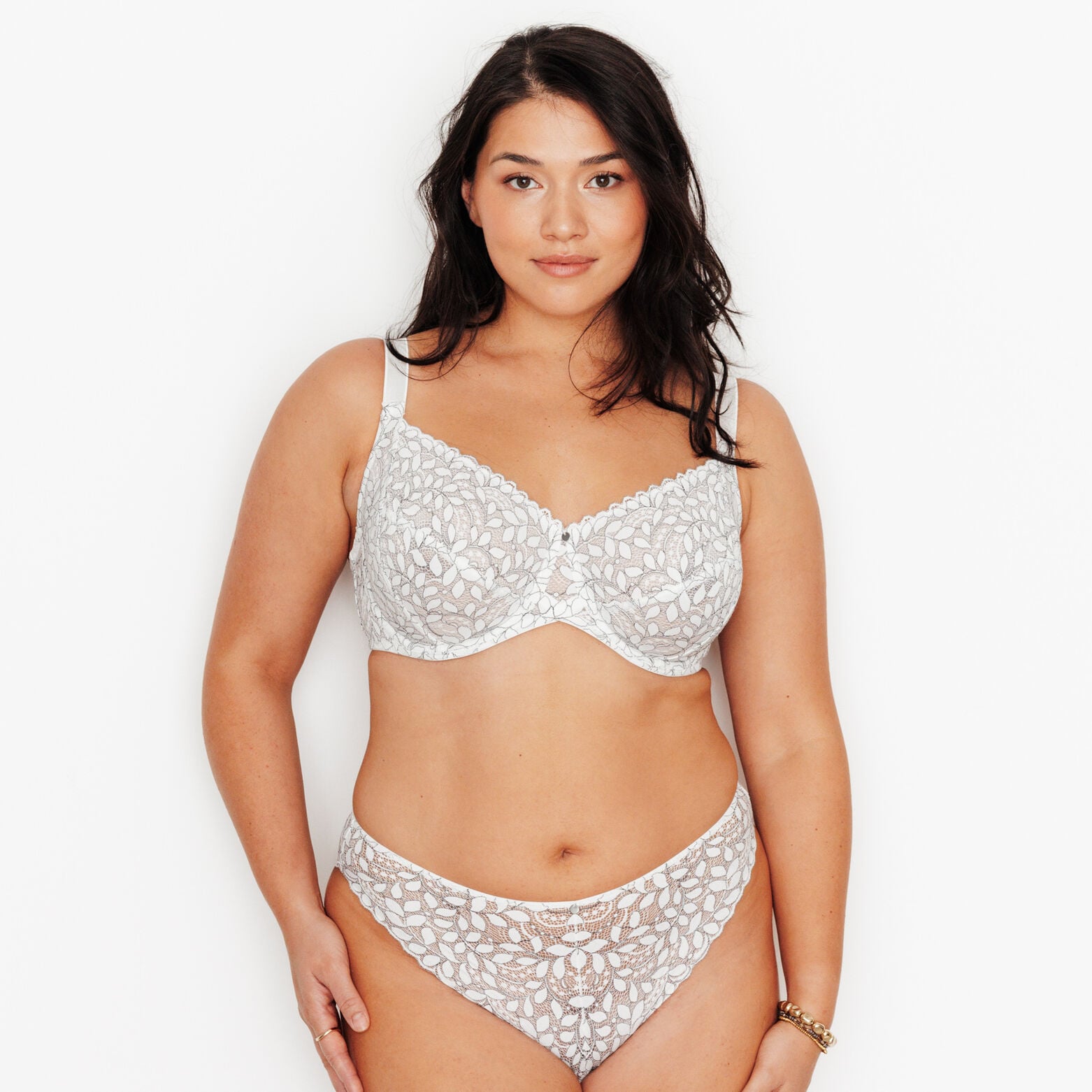 SUBLIME SOUTIEN-GORGE EMBOITANT BLANC/NOIR
