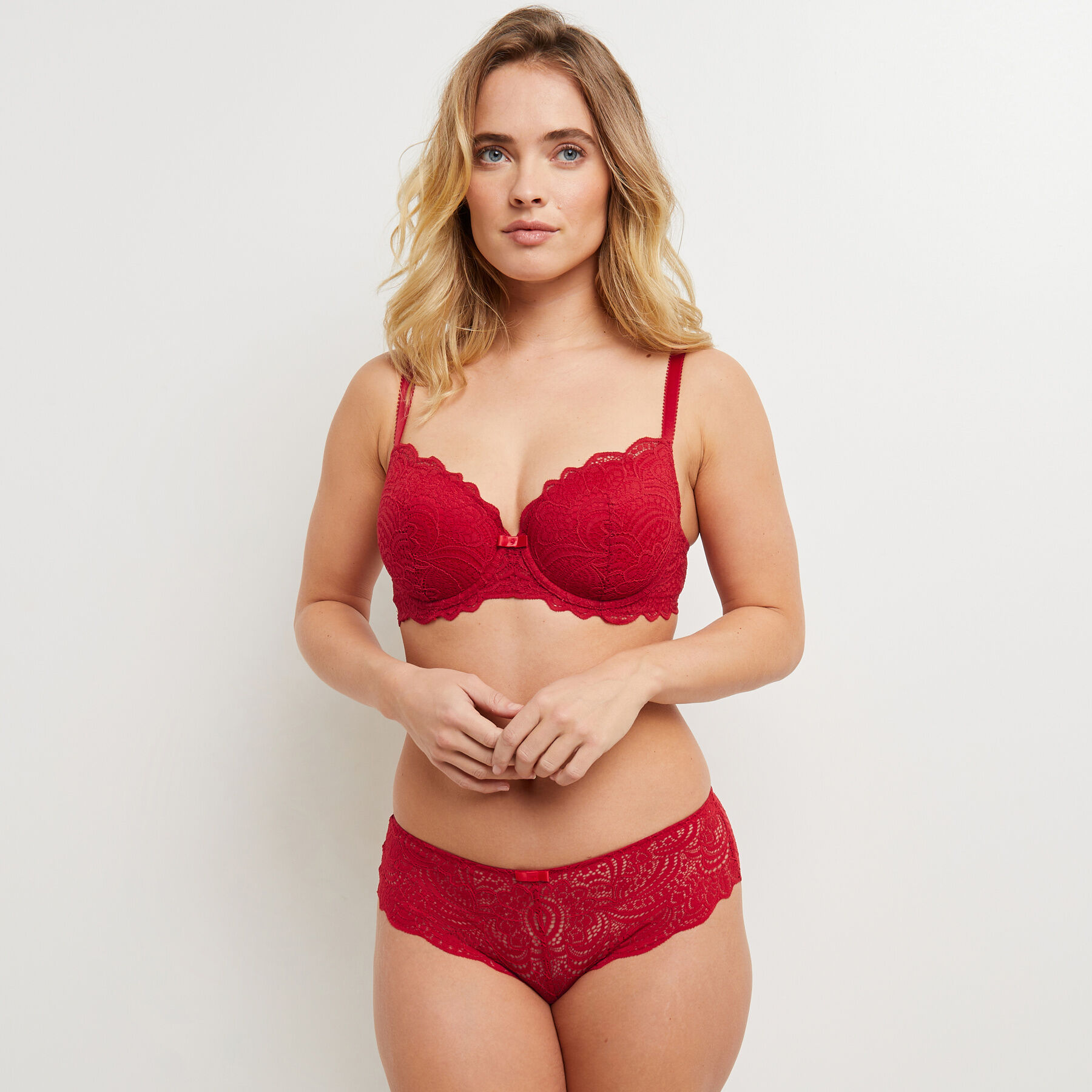 SHORTY DENTELLE ROUGE RougeGorge