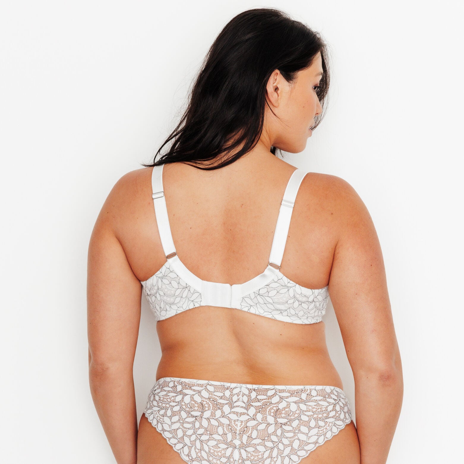 SUBLIME SOUTIEN-GORGE EMBOITANT BLANC/NOIR