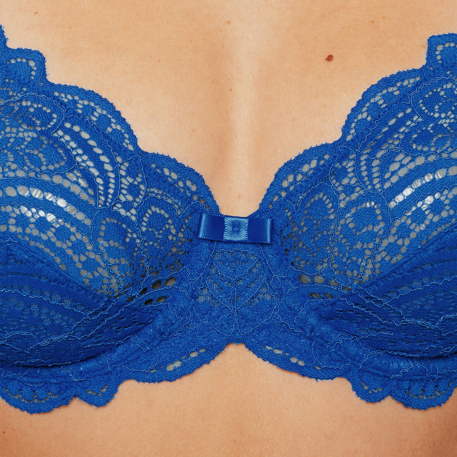 DENTELLE SOUTIEN-GORGE EMBOITANT BLEU ROI