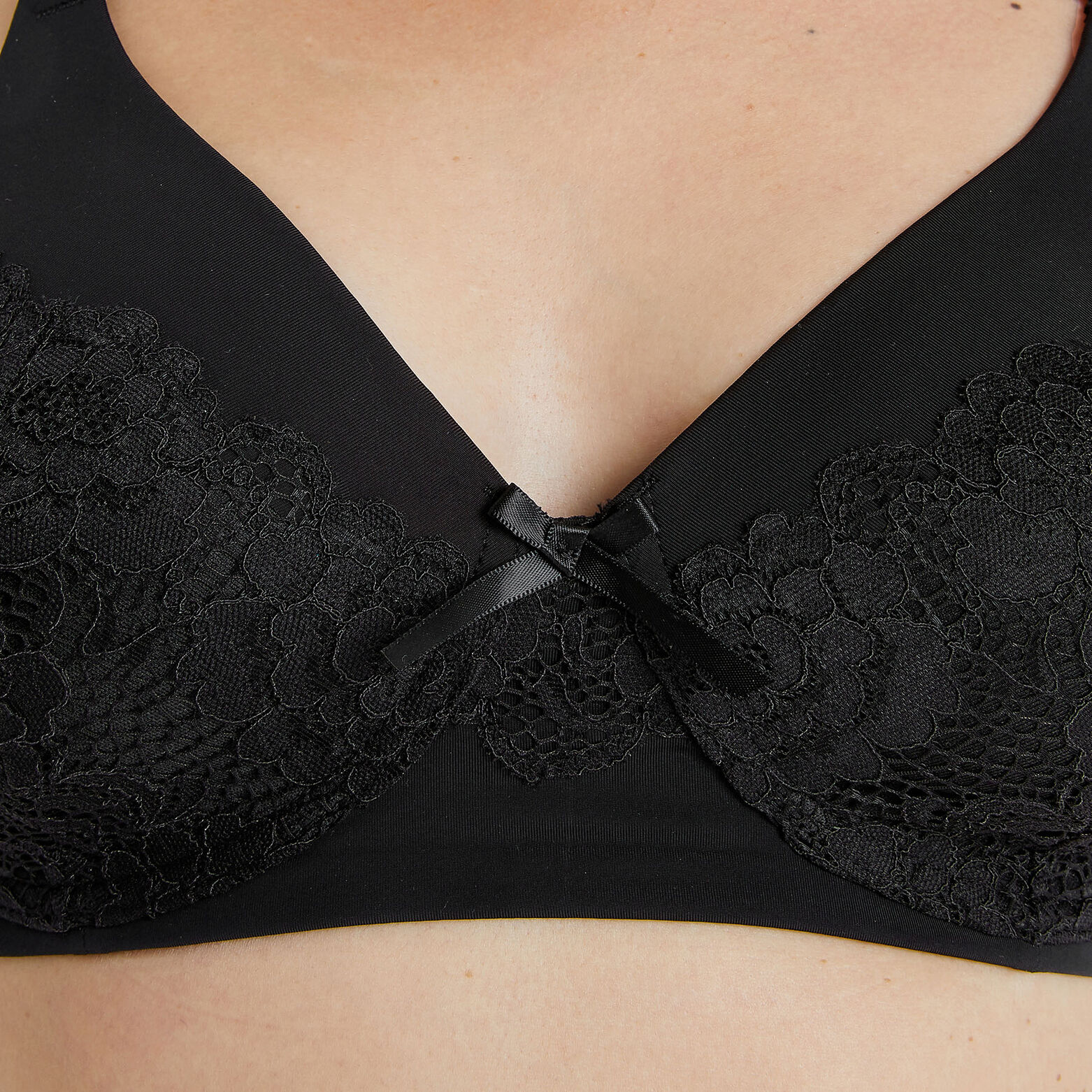 REINE SOUTIENGORGE TRIANGLE POSTOPERATOI NOIR