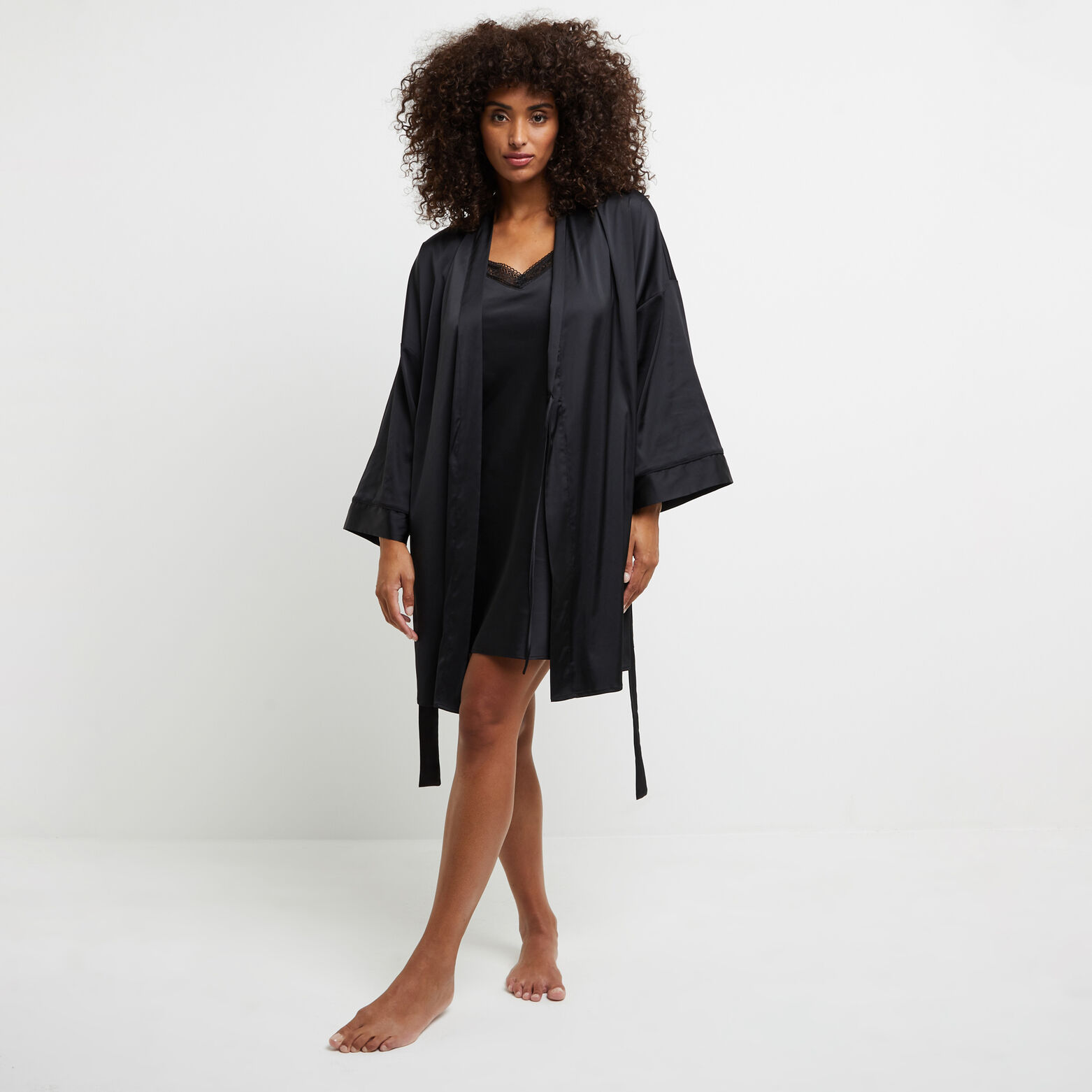 CHIMENE KIMONO SATIN  NOIR