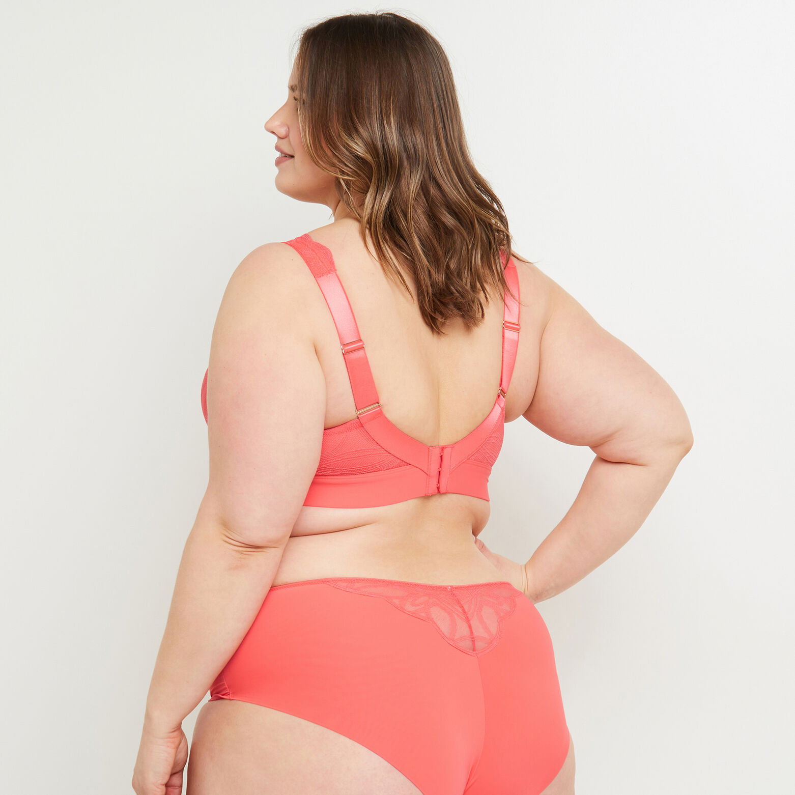 DEBORAH SOUTIEN-GORGE SANS ARMATURES GRANDE TAILLE CORAIL