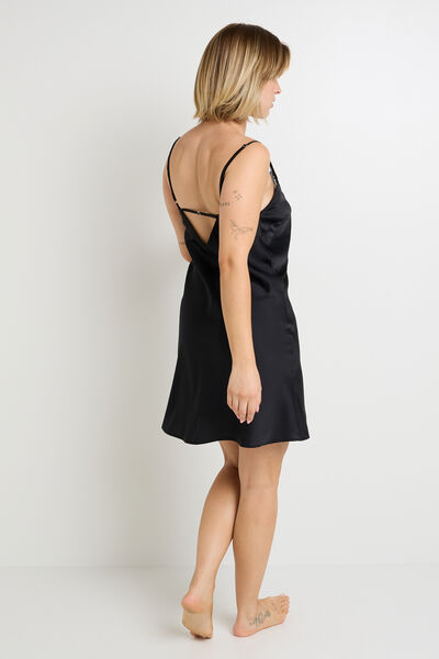 FEMME NUISETTE NOIR