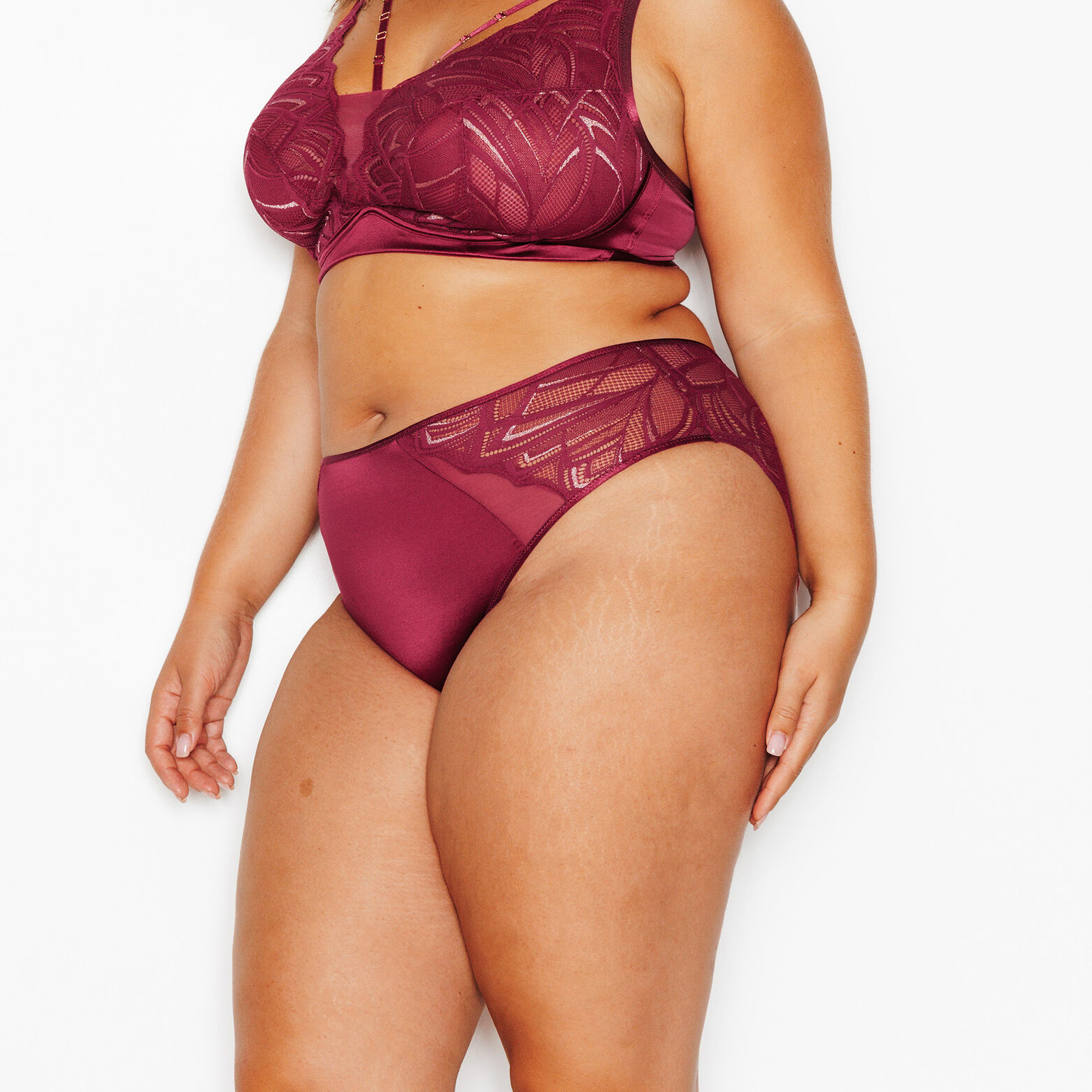 JAINA CULOTTE DENTELLE BORDEAUX