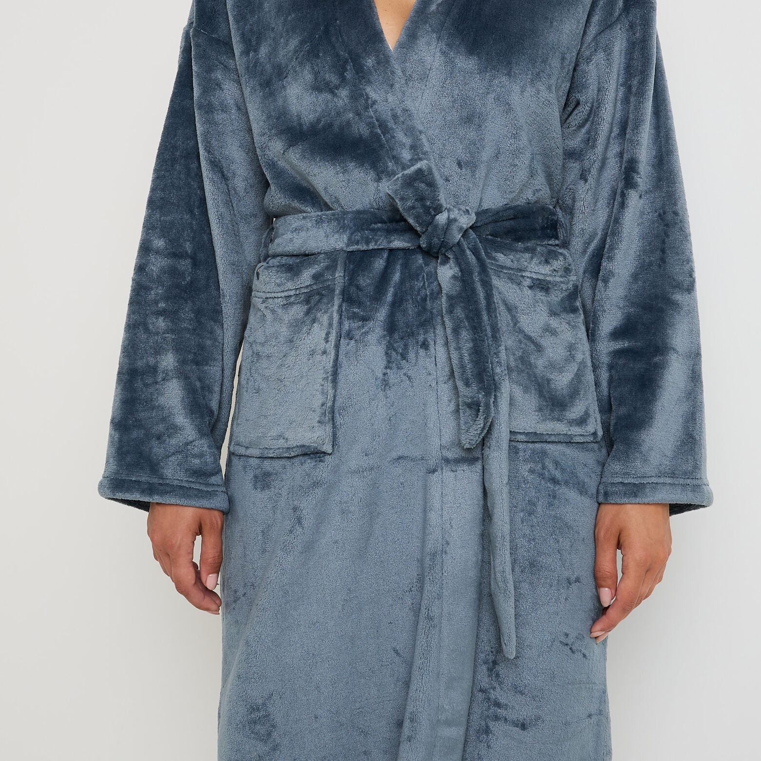 FEMMA PEIGNOIR LONG  BLEU