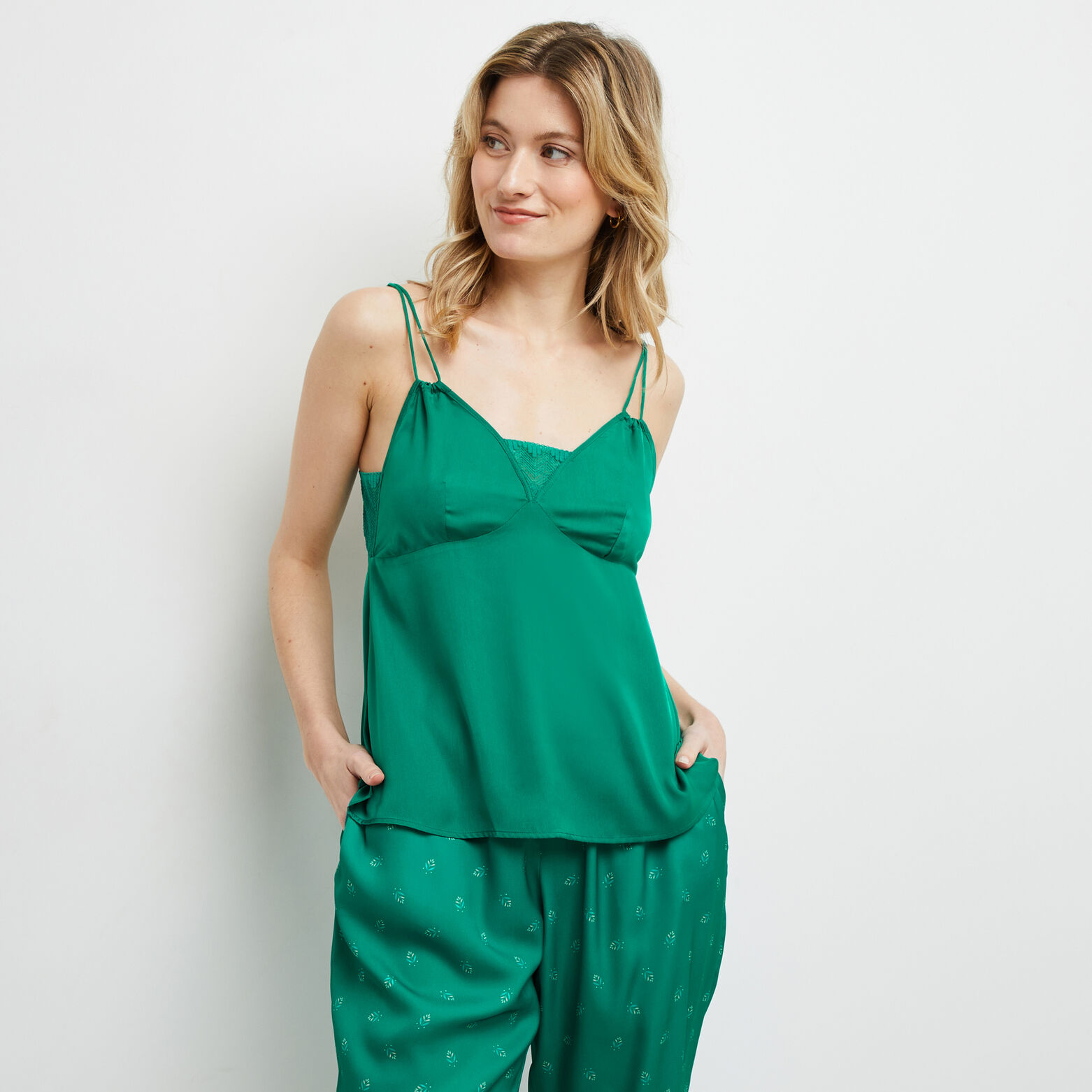 DELPHINE TOP FINES BRETELLES  VERT