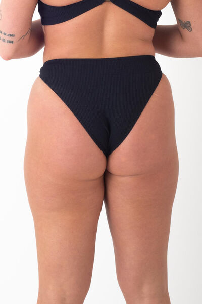 GALON SLIP MAILLE GAUFREE DETAIL ANNEAU NOIR
