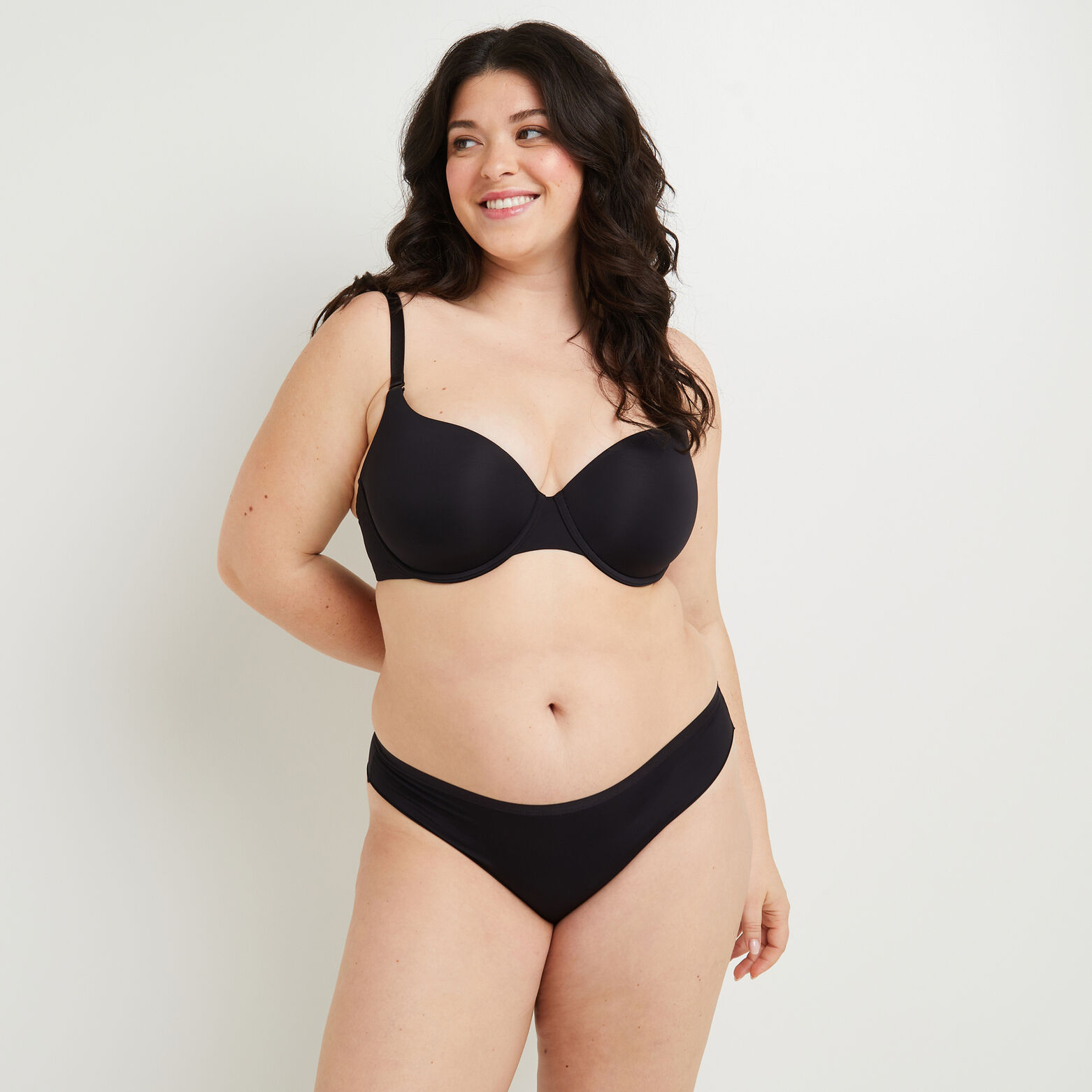 PERFECT TANGA MICROFIBRE NOIR