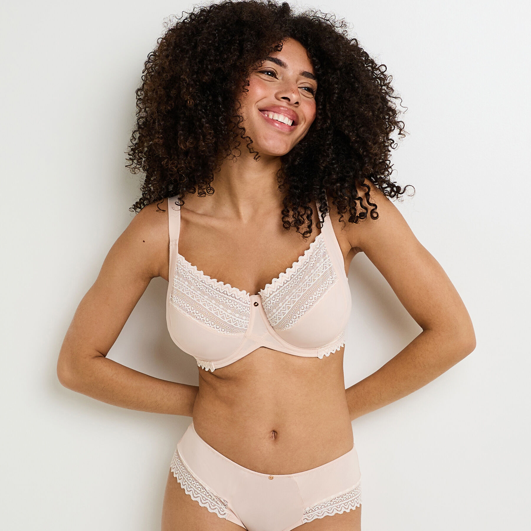 Soutien Gorge Grande Taille Rose taille 100C RougeGorge