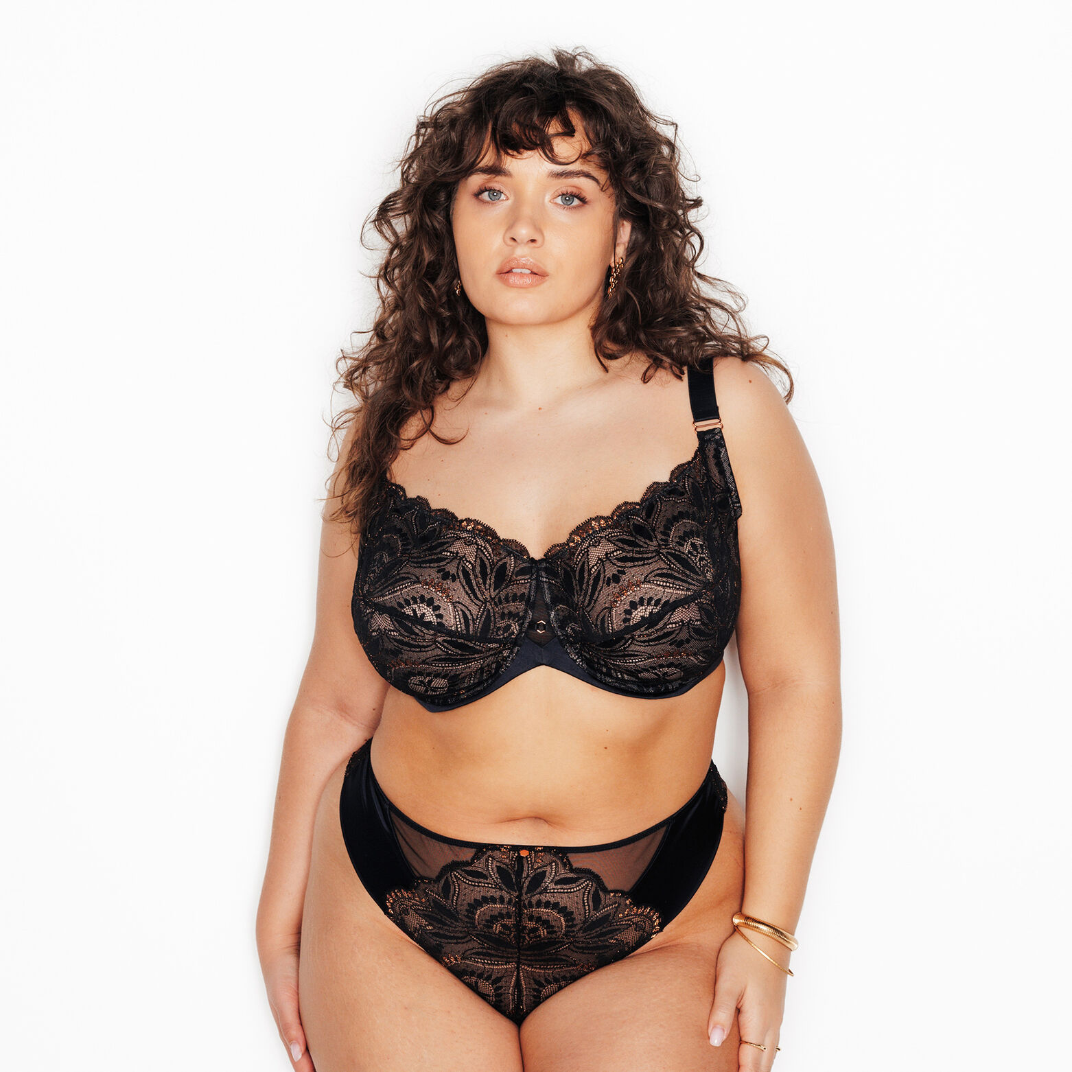 HESTER SOUTIEN-GORGE DENTELLE NOIR