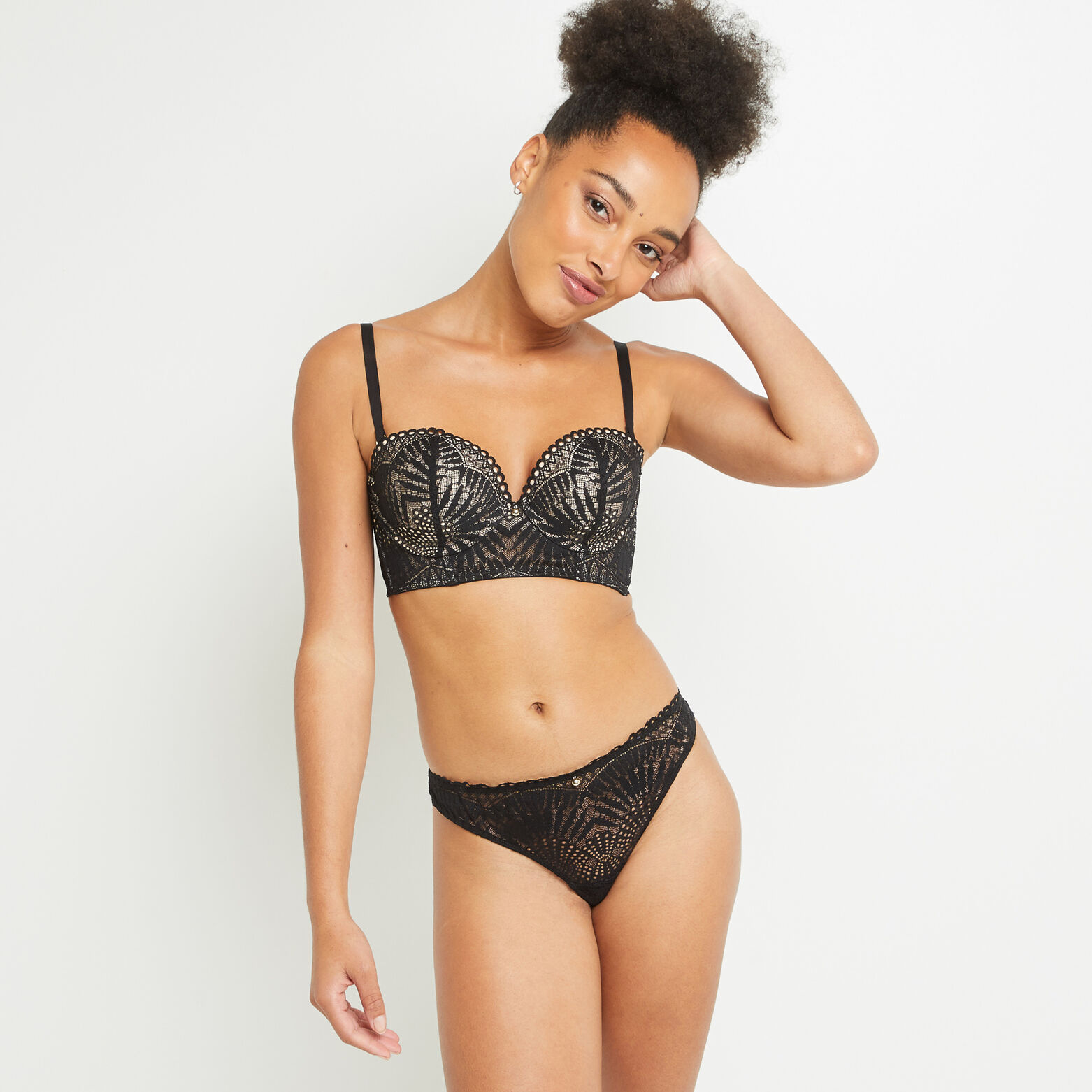 BEVERLY TANGA DENTELLE NOIR