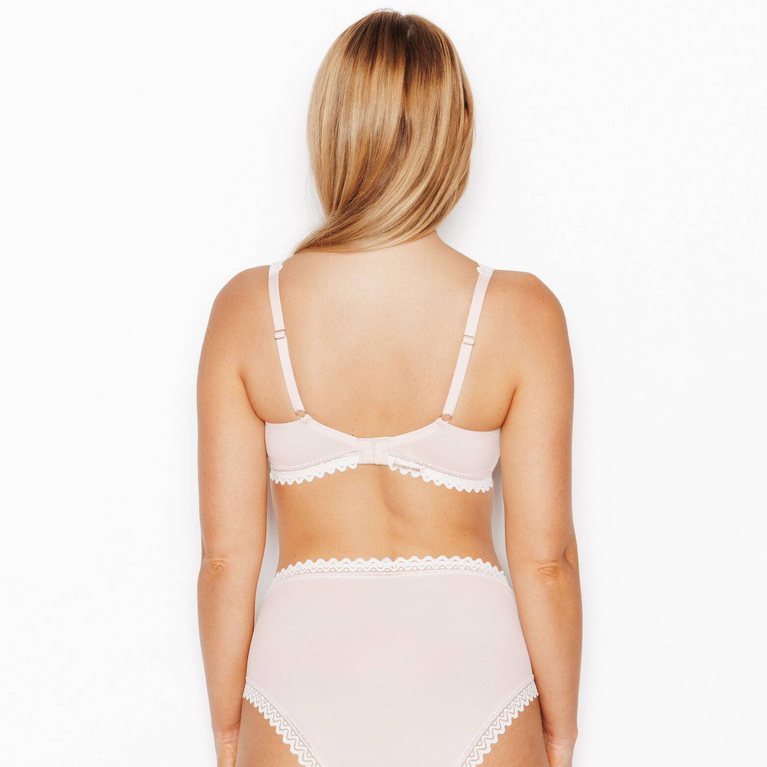 DOUCE SOUTIEN-GORGE SANS ARMATURES POUDRE