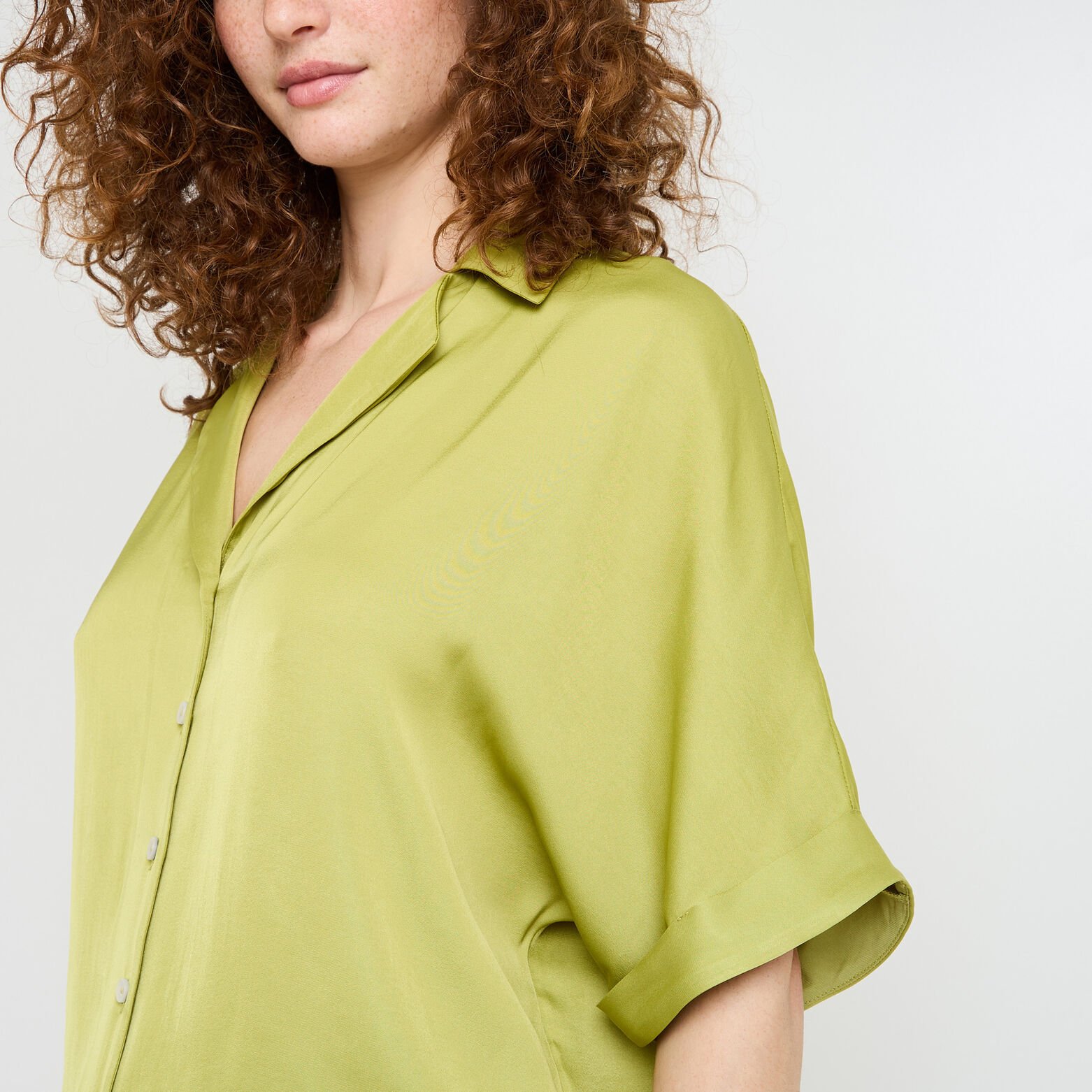 HALLY Chemise manches courtes satin VERT