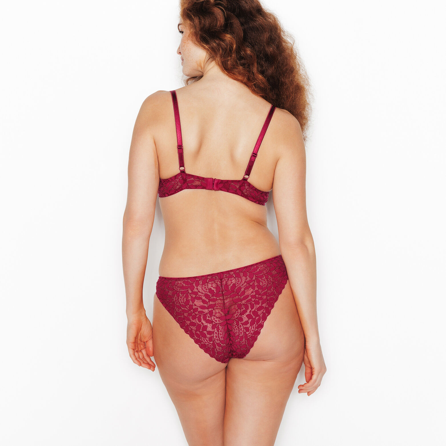 ISADORA CULOTTE DENTELLE BORDEAUX