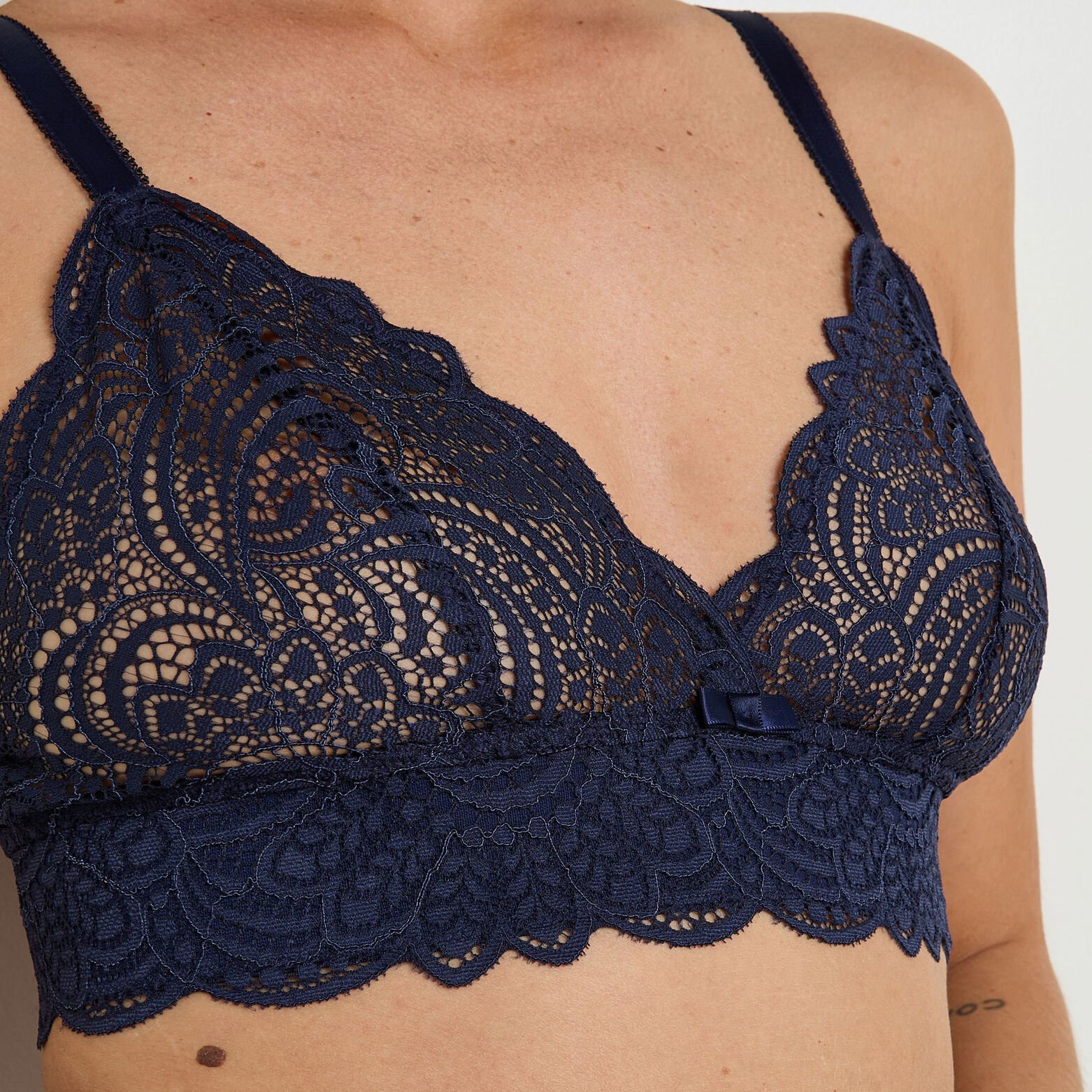 DENTELLE SOUTIEN-GORGE SANS ARMATURES DENTELLE MARINE