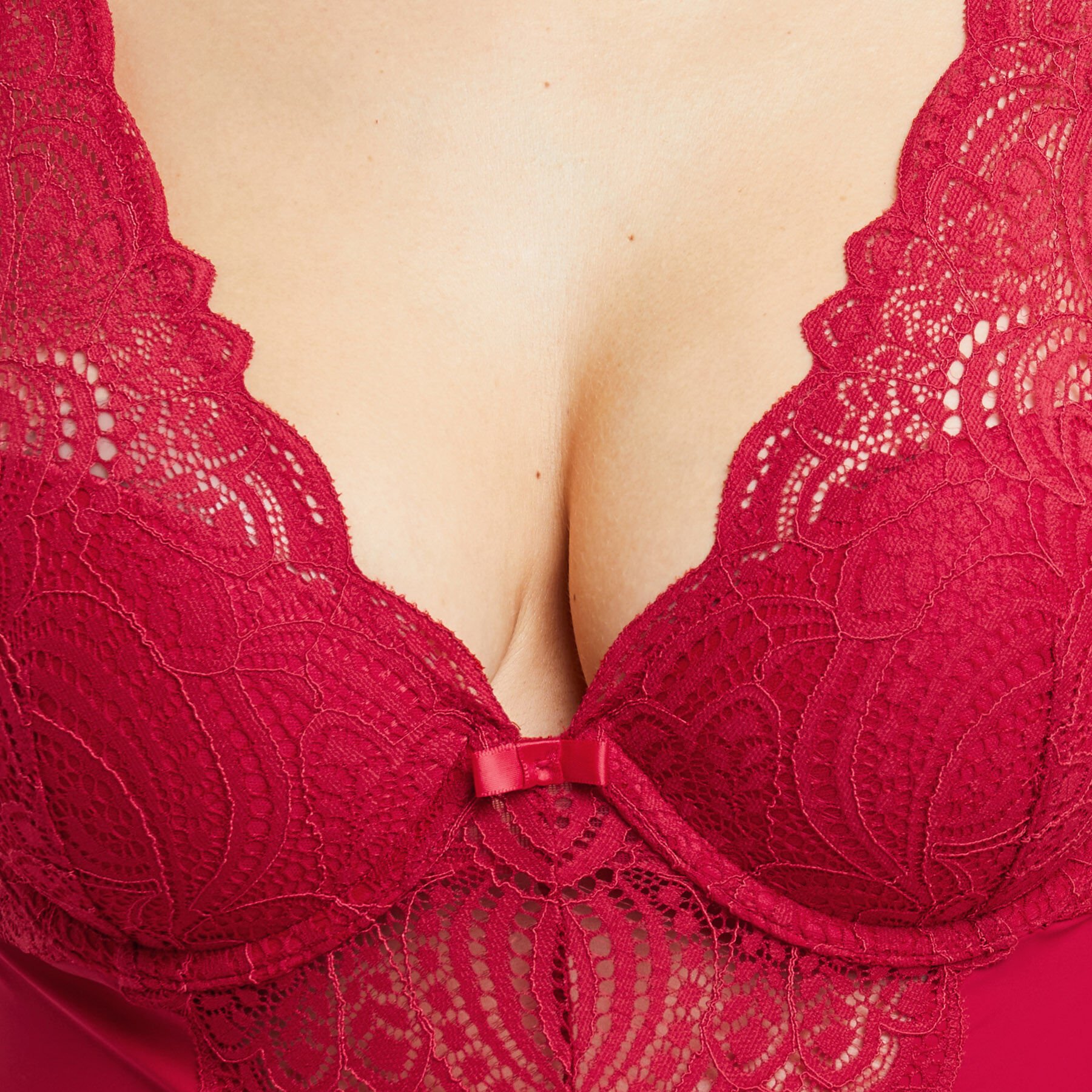 Body string dentelle rouge cheap