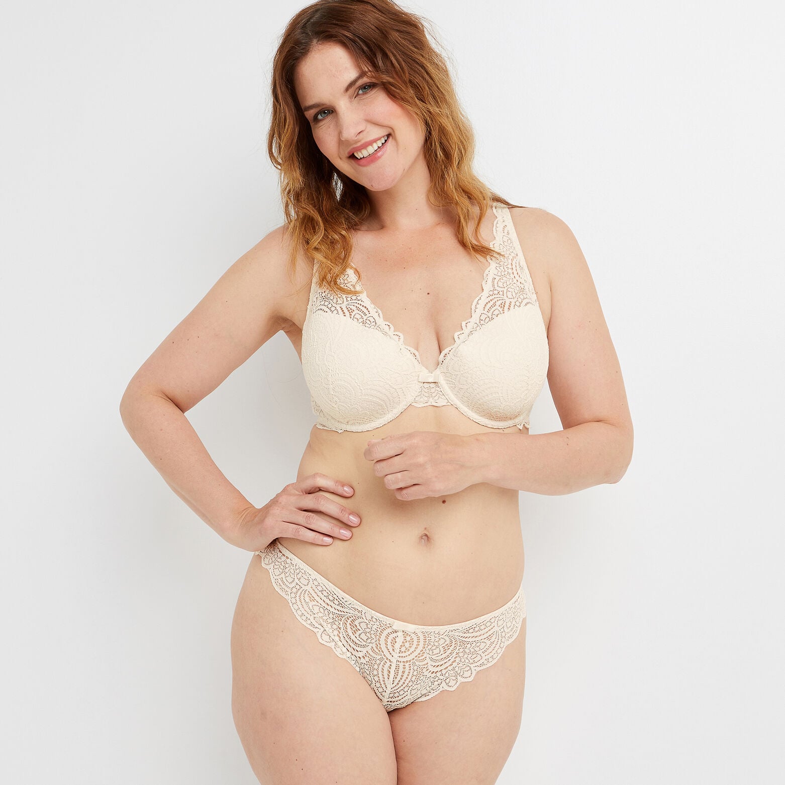 Tanga Dim Generous - Taille 46 (EUR 44), Couleur Ecru/nacre, Dentelle Au Dos, Neuf Avec étiquettes