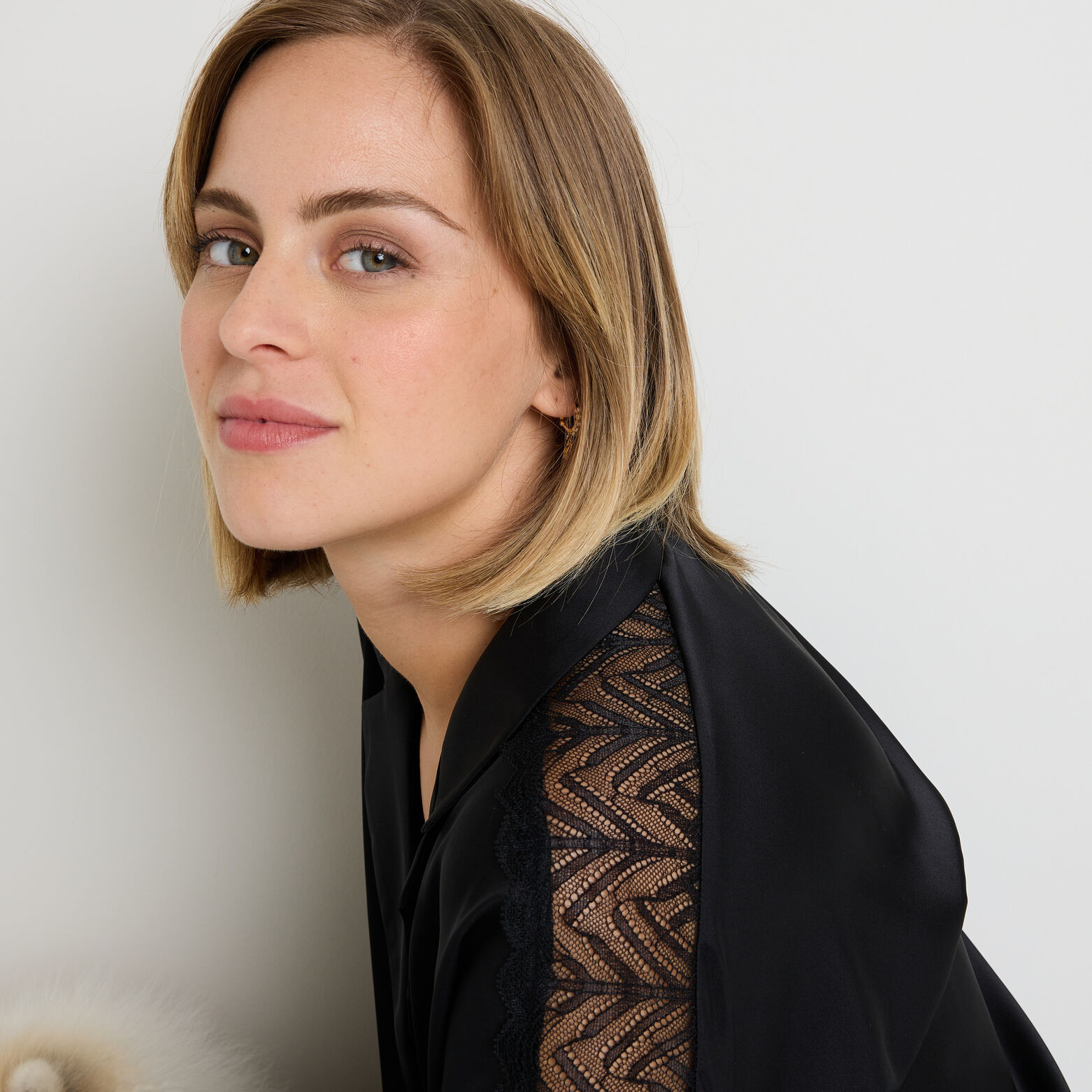 FEMME CHEMISE NOIR